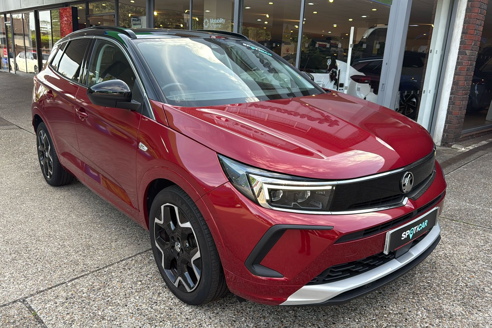 Main listing image - Vauxhall Grandland