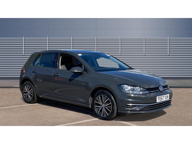 Main listing image - Volkswagen Golf