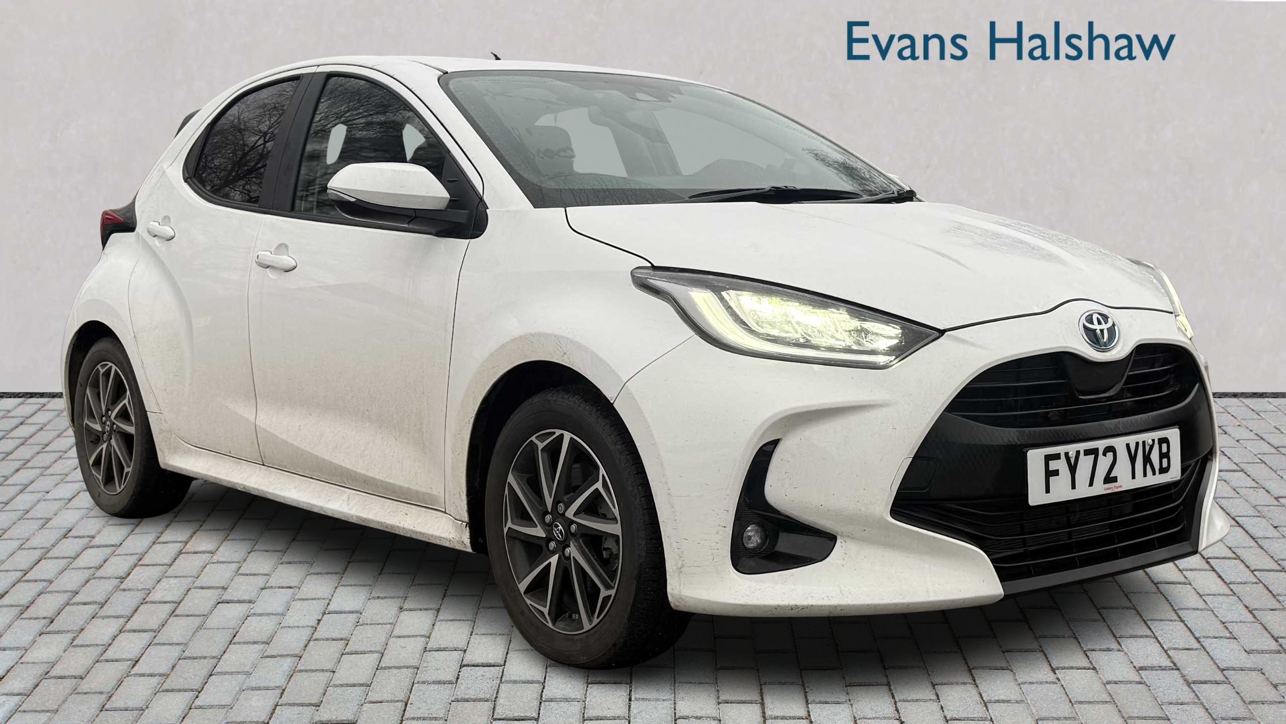 Main listing image - Toyota Yaris
