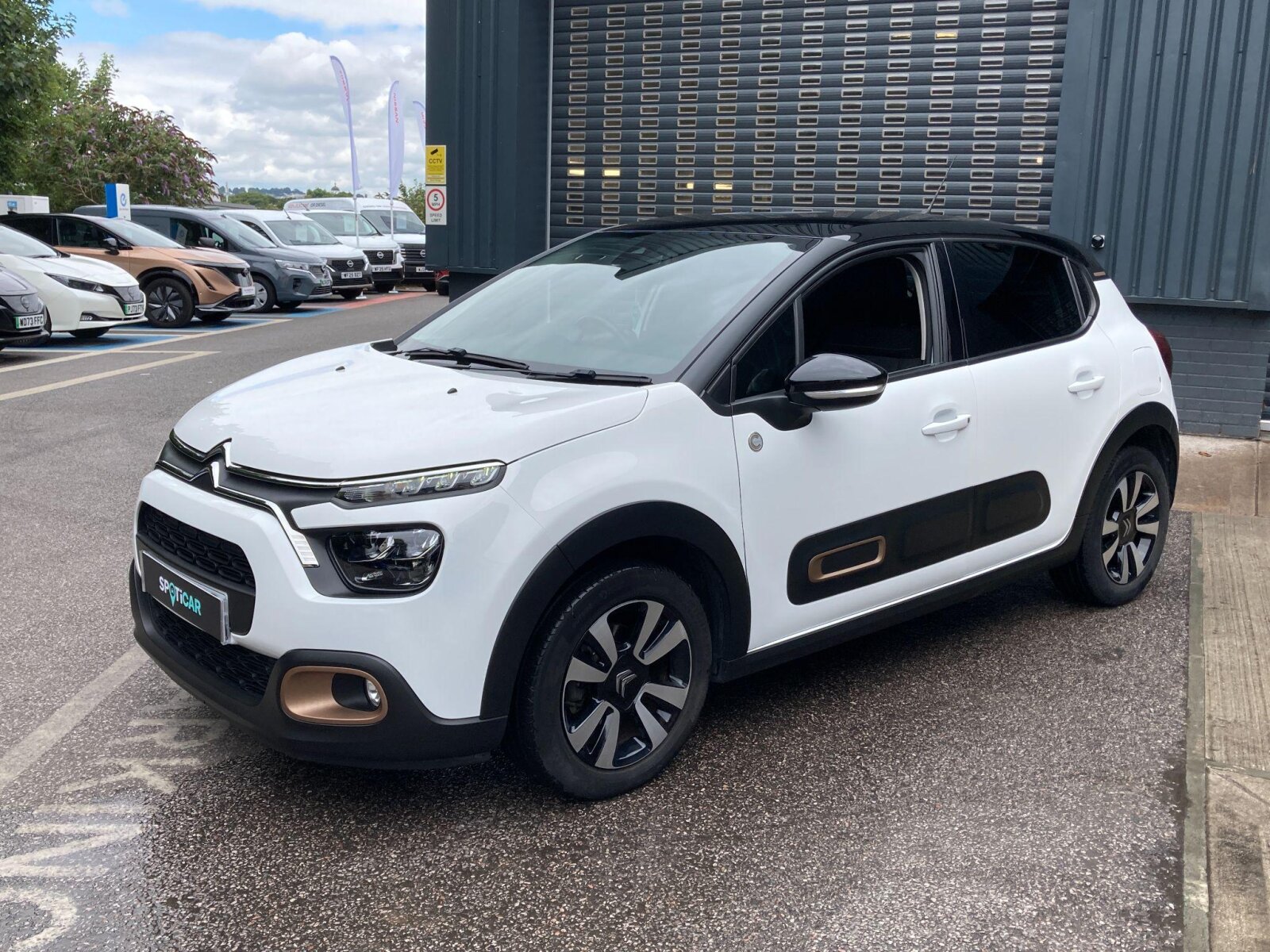 Main listing image - Citroen C3
