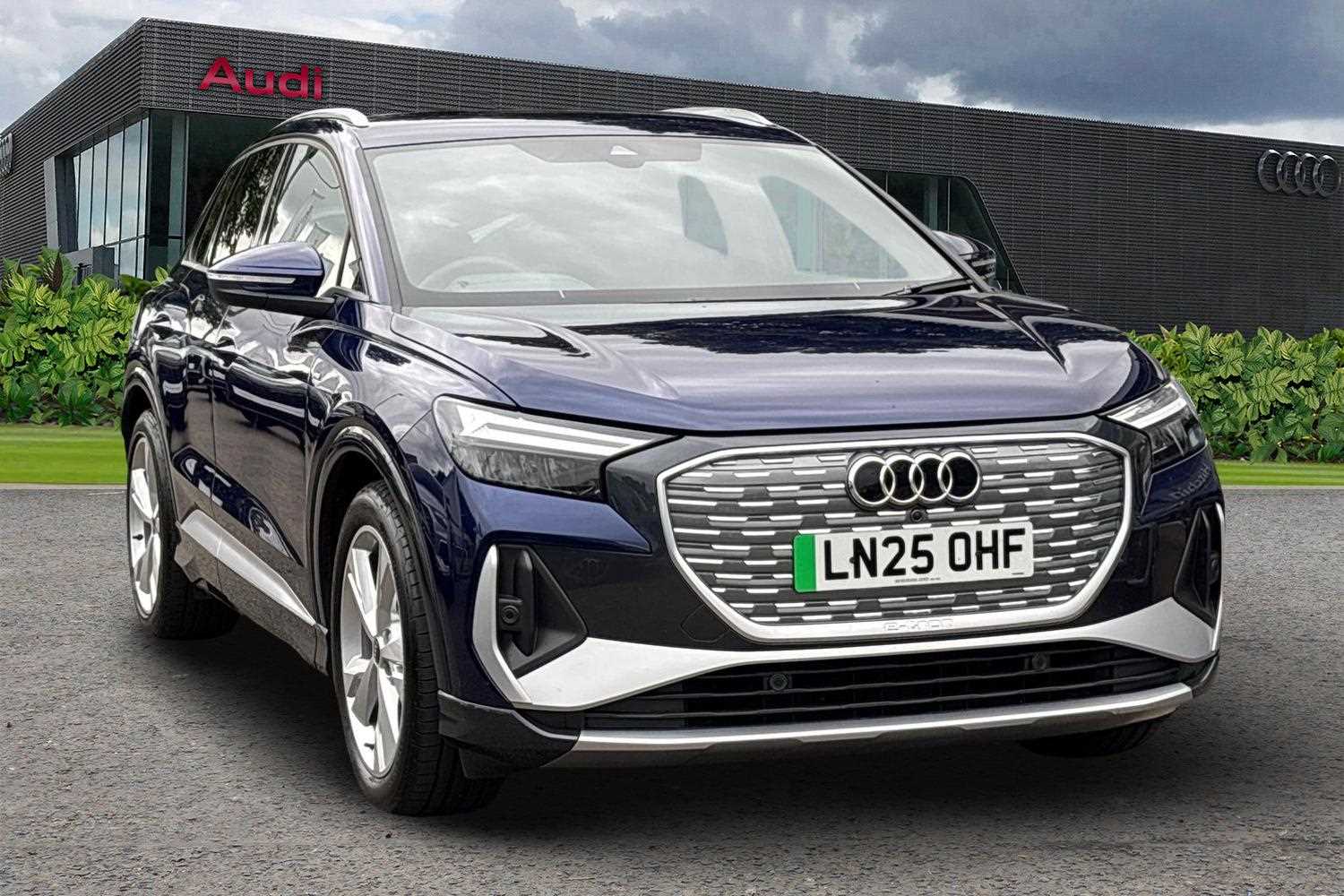 Main listing image - Audi Q4