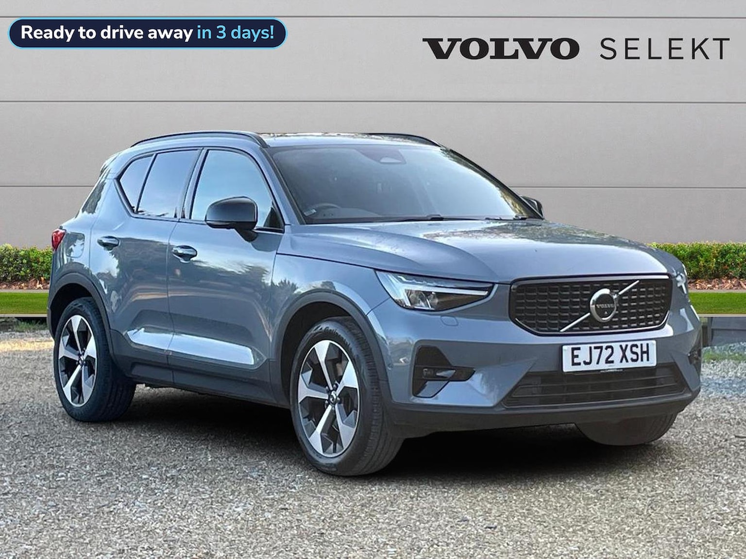 Main listing image - Volvo XC40