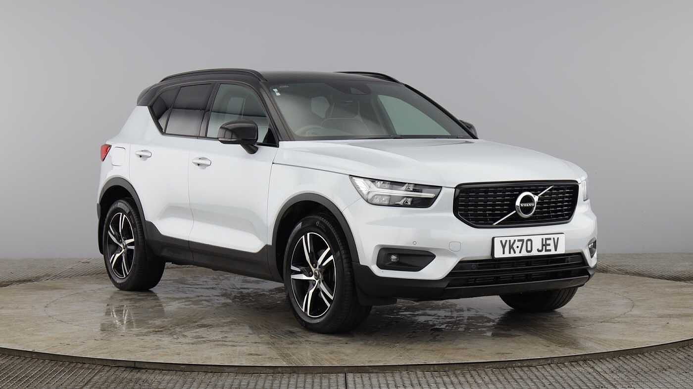 Main listing image - Volvo XC40