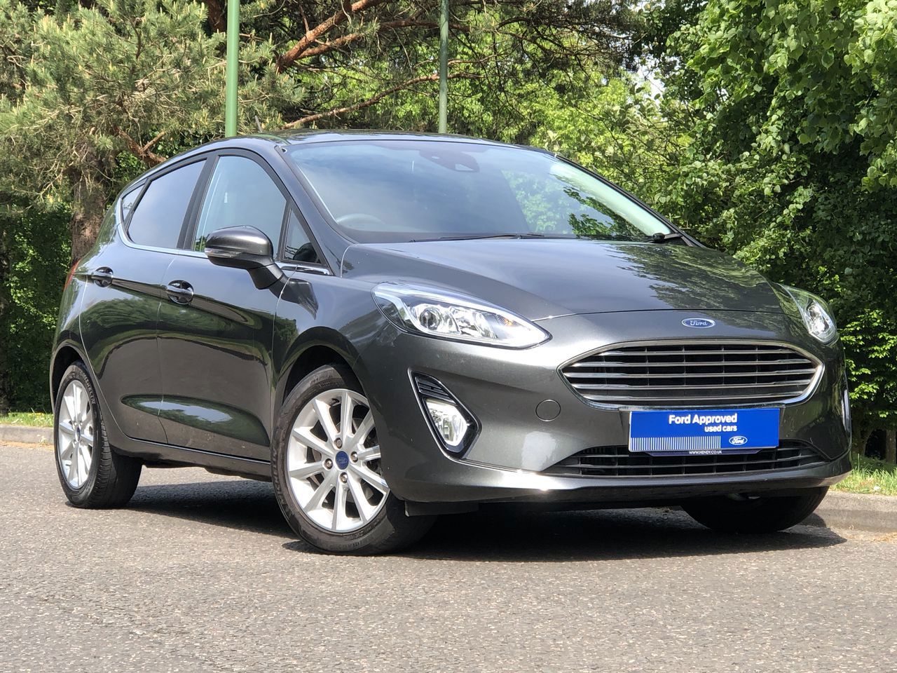 Main listing image - Ford Fiesta