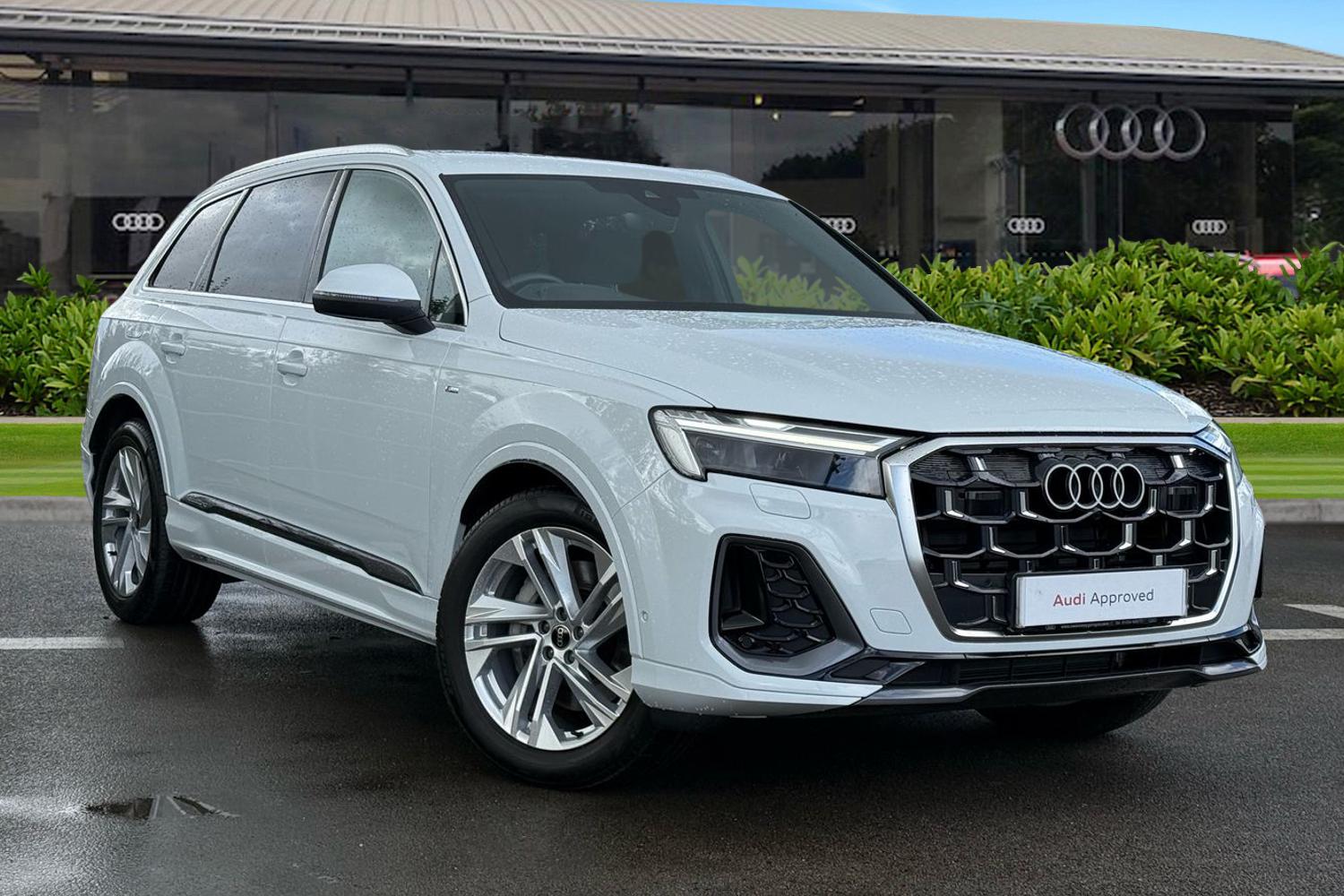 Main listing image - Audi Q7