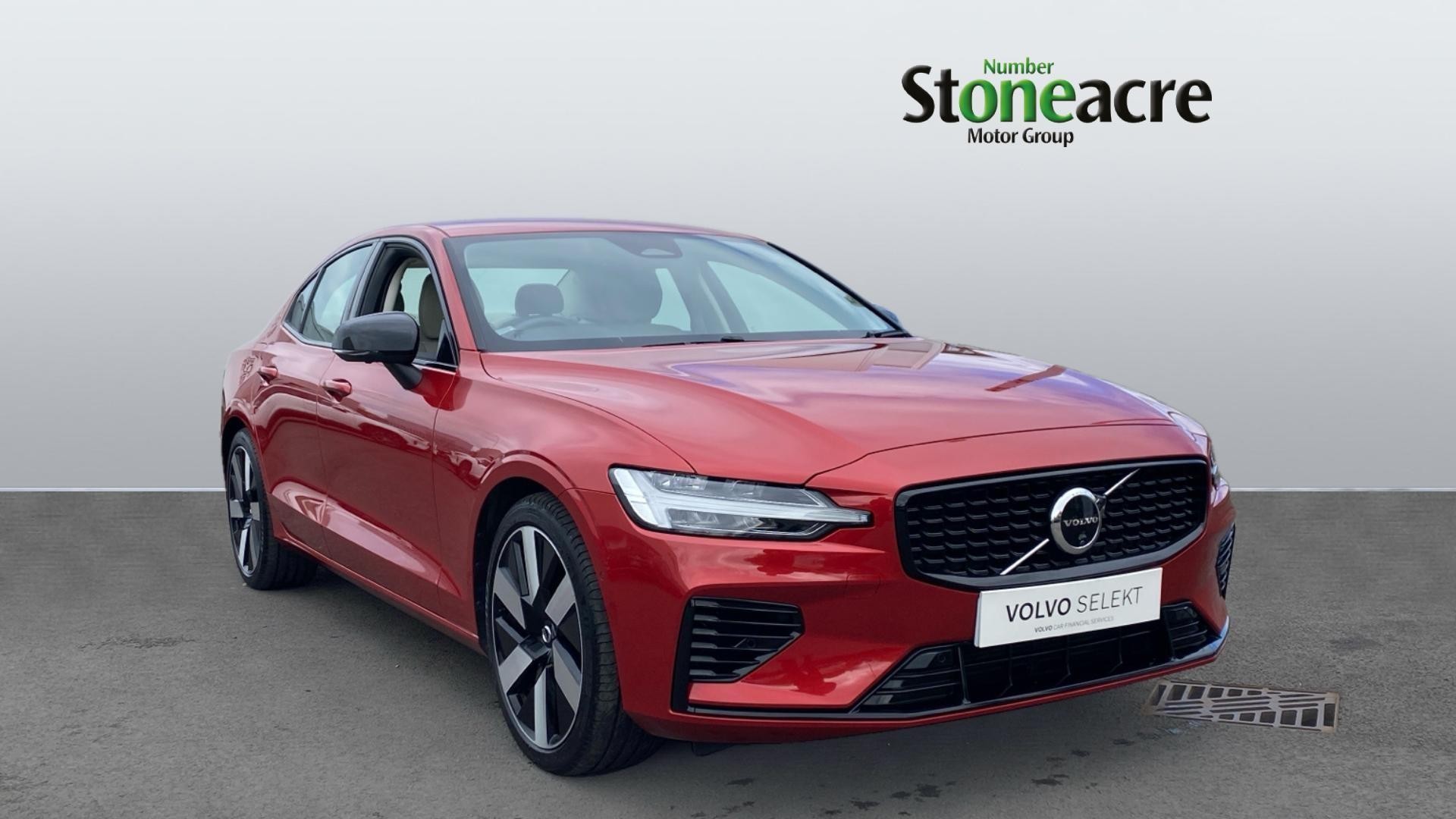 Main listing image - Volvo S60