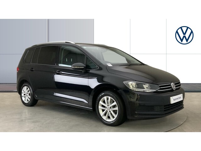 Main listing image - Volkswagen Touran