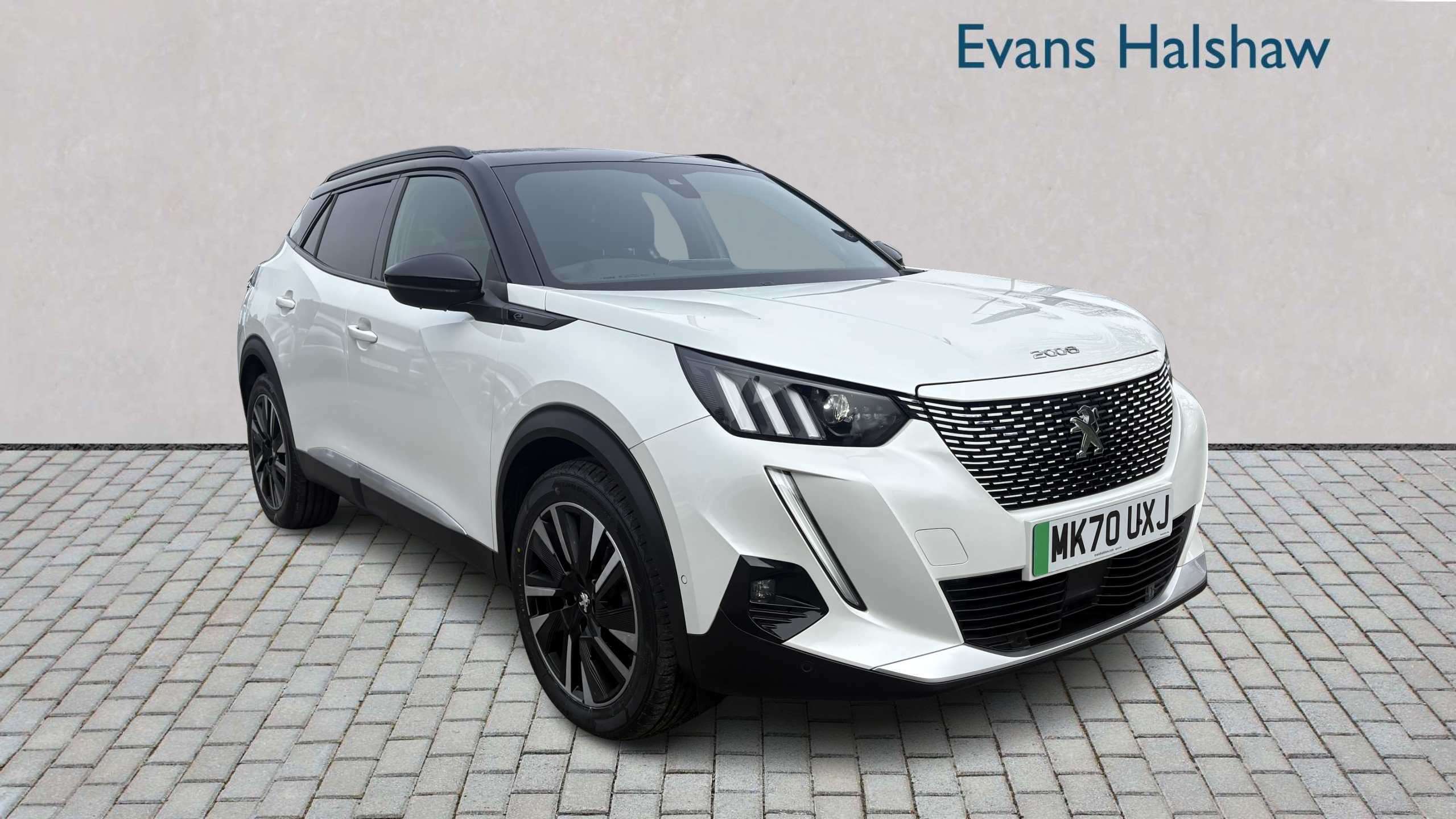 Main listing image - Peugeot e-2008