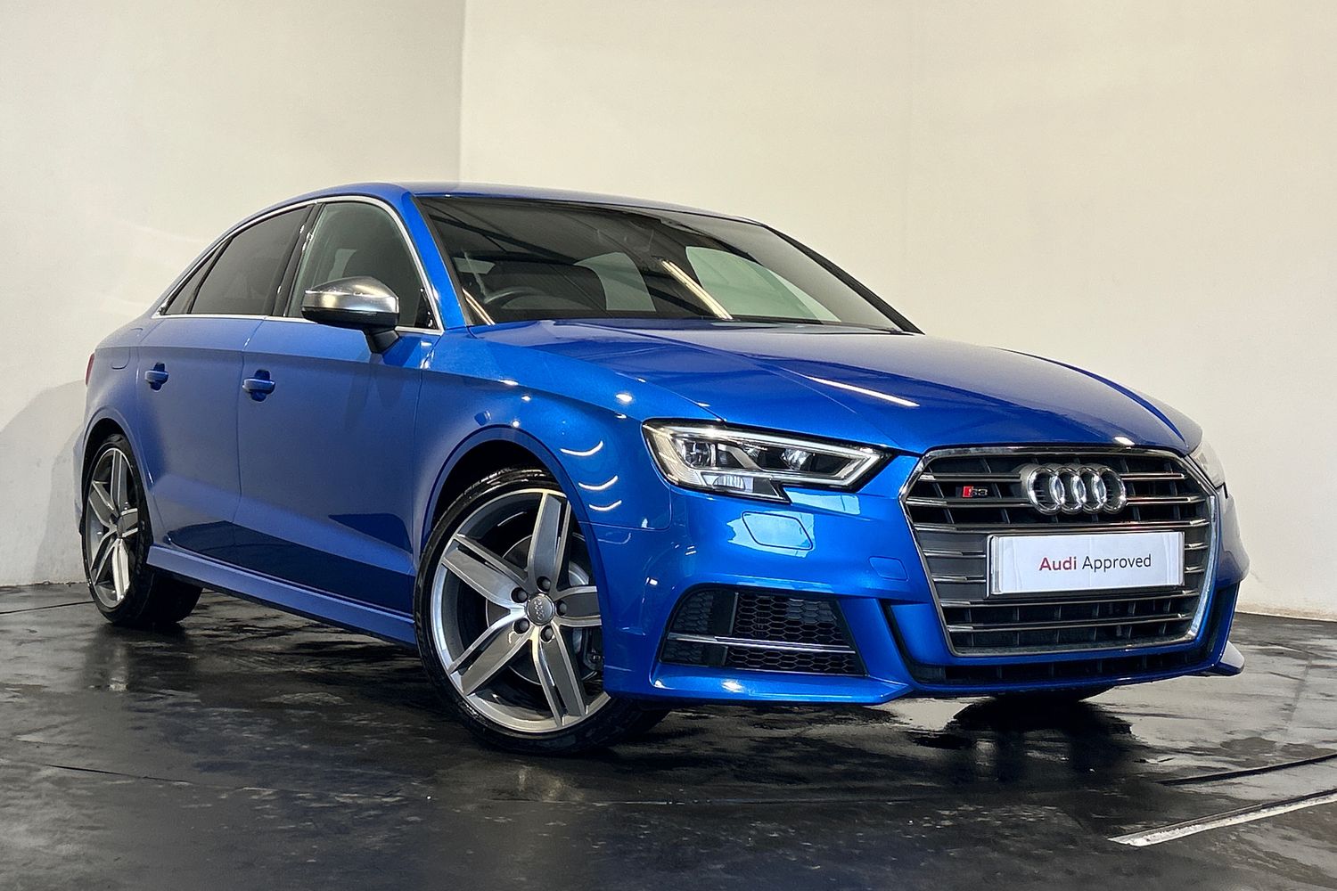 Main listing image - Audi S3