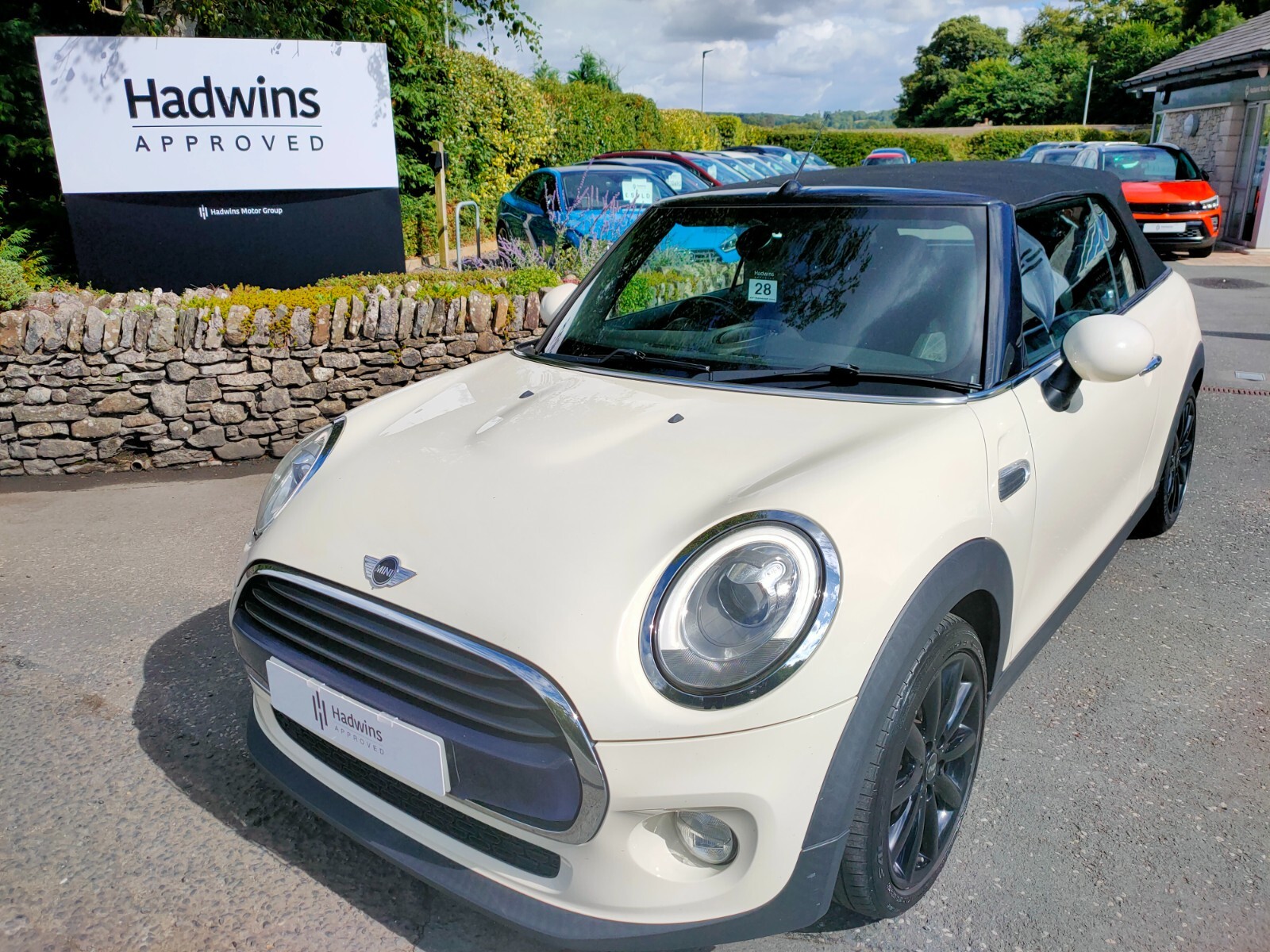 Main listing image - MINI Convertible