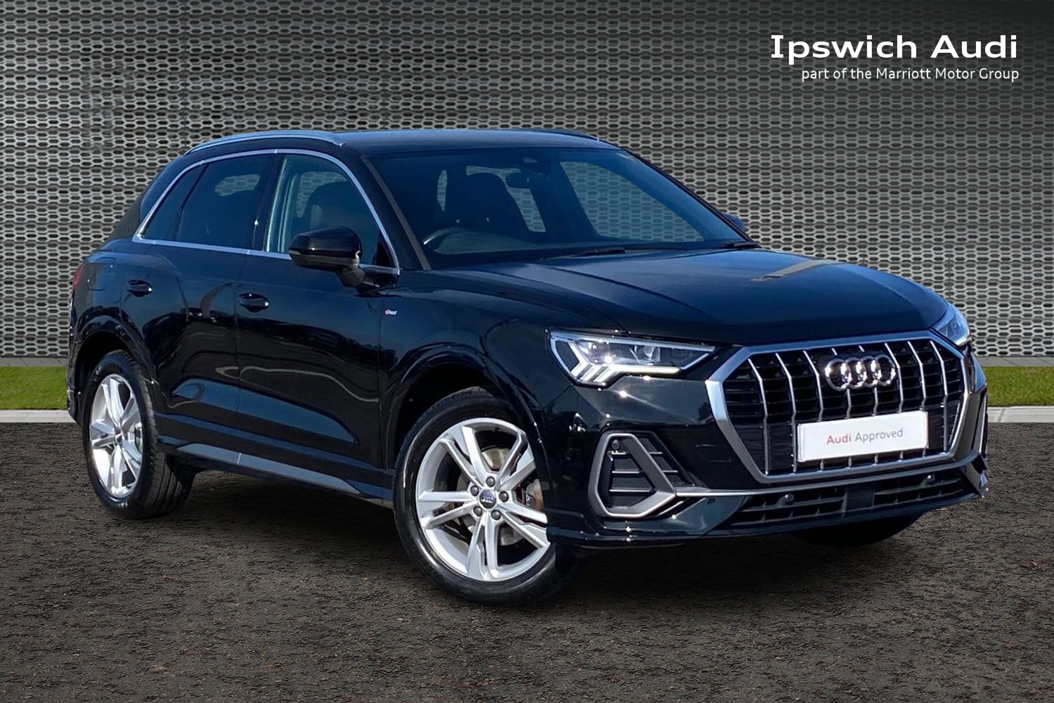Main listing image - Audi Q3