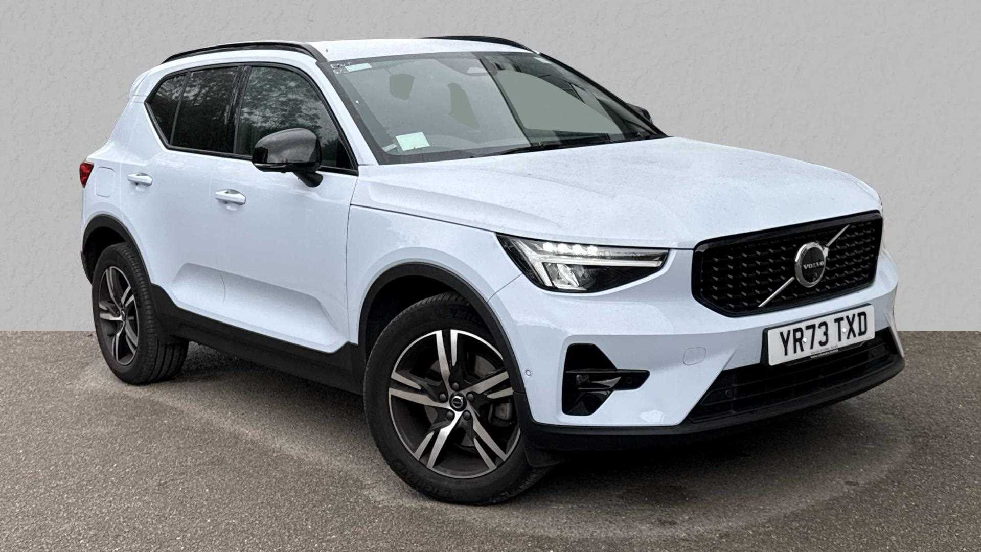 Main listing image - Volvo XC40