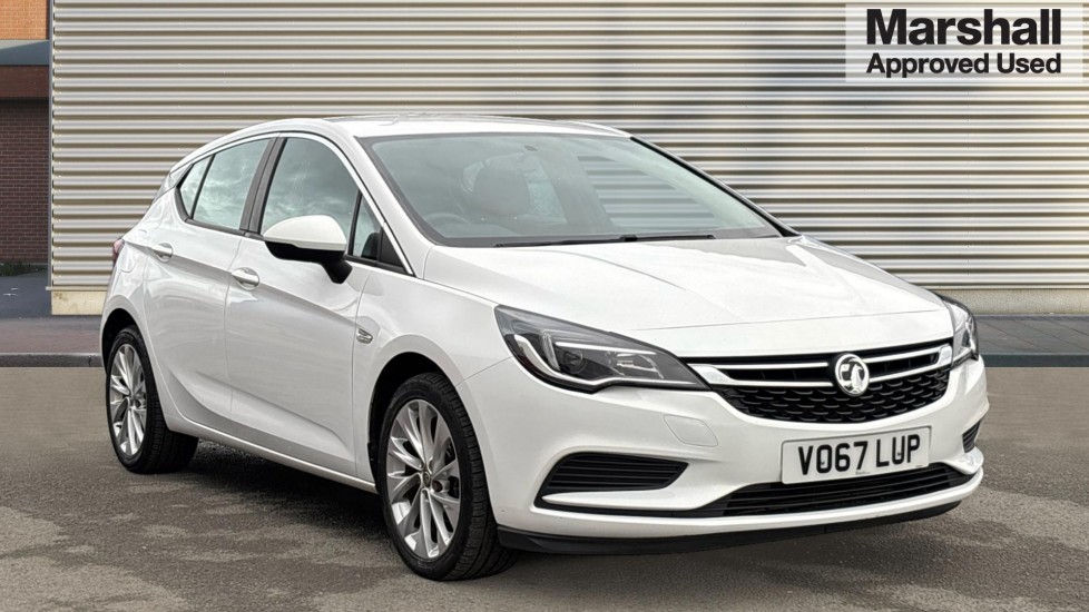 Main listing image - Vauxhall Astra