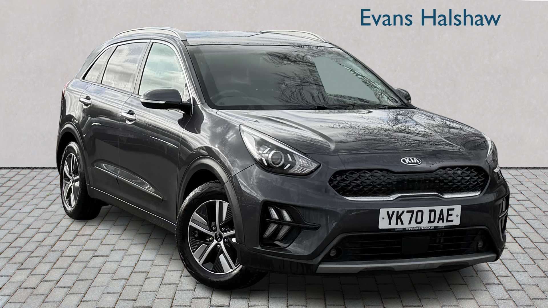 Main listing image - Kia Niro