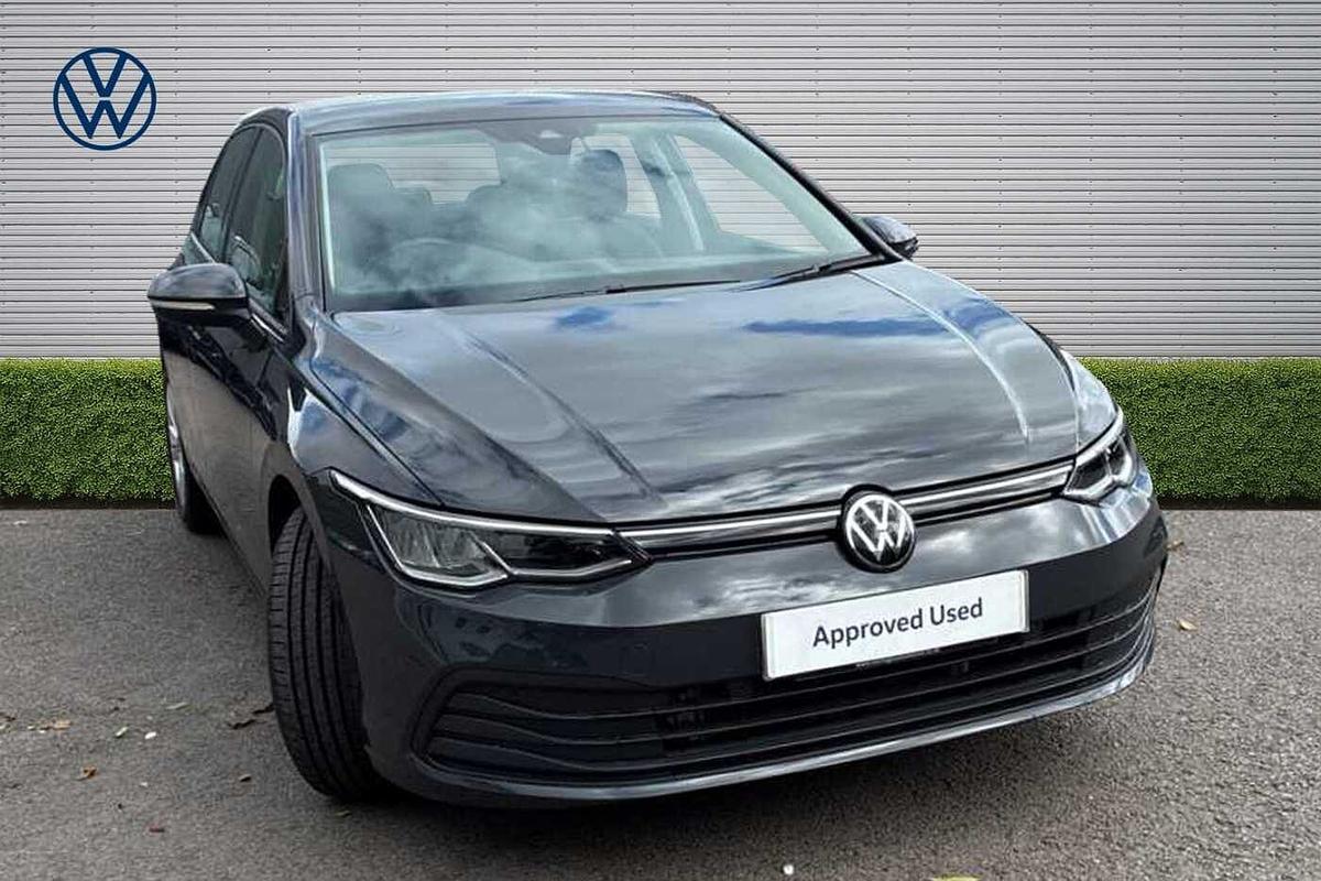 Main listing image - Volkswagen Golf
