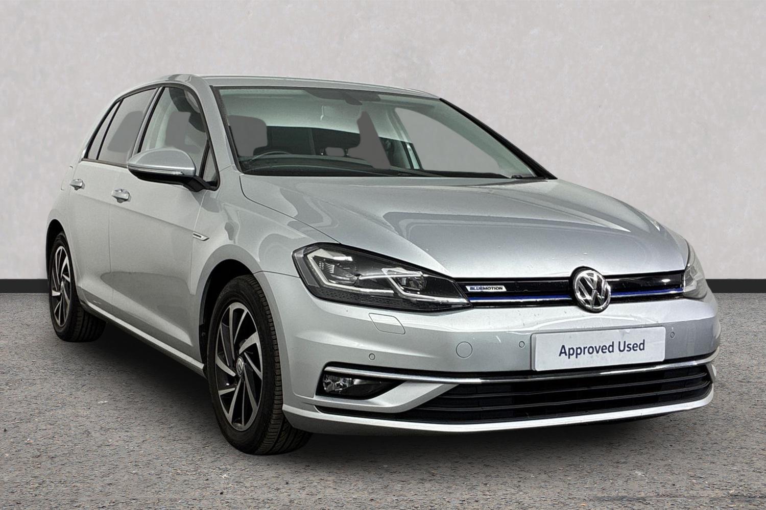 Main listing image - Volkswagen Golf