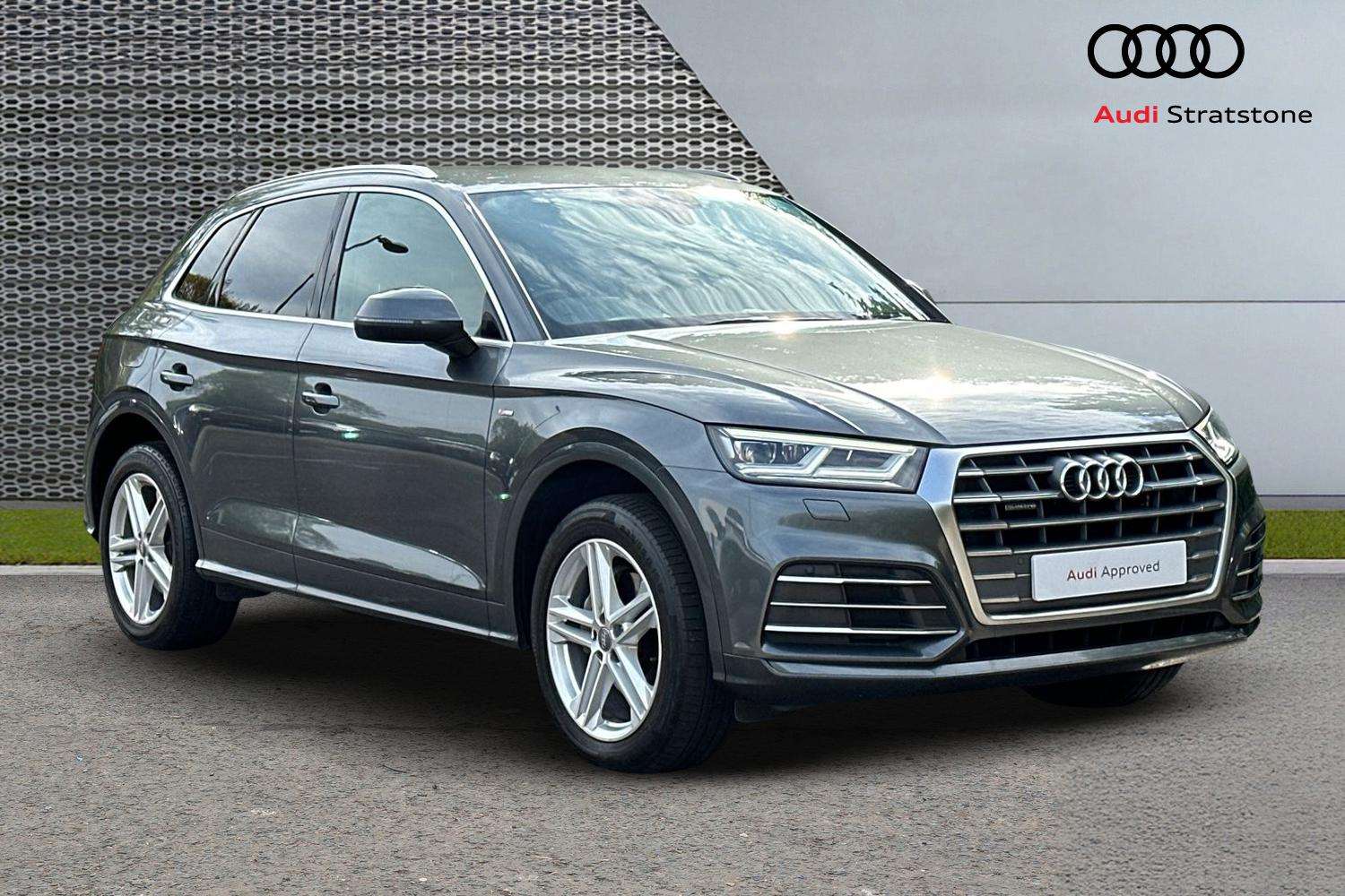 Main listing image - Audi Q5