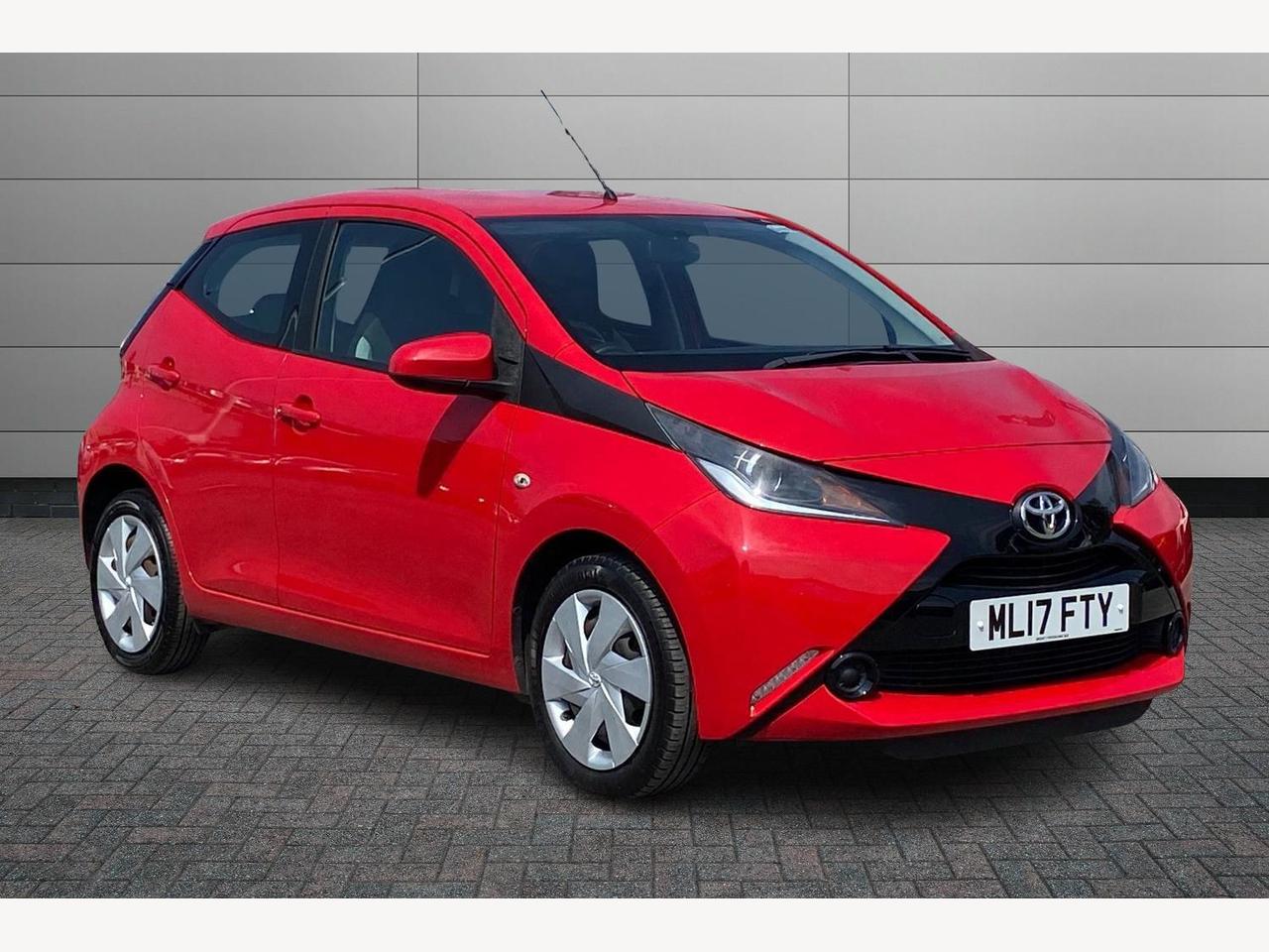 Main listing image - Toyota Aygo