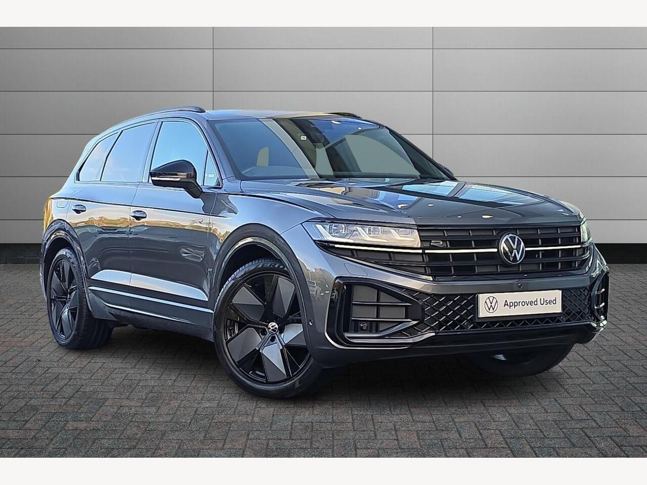 Main listing image - Volkswagen Touareg