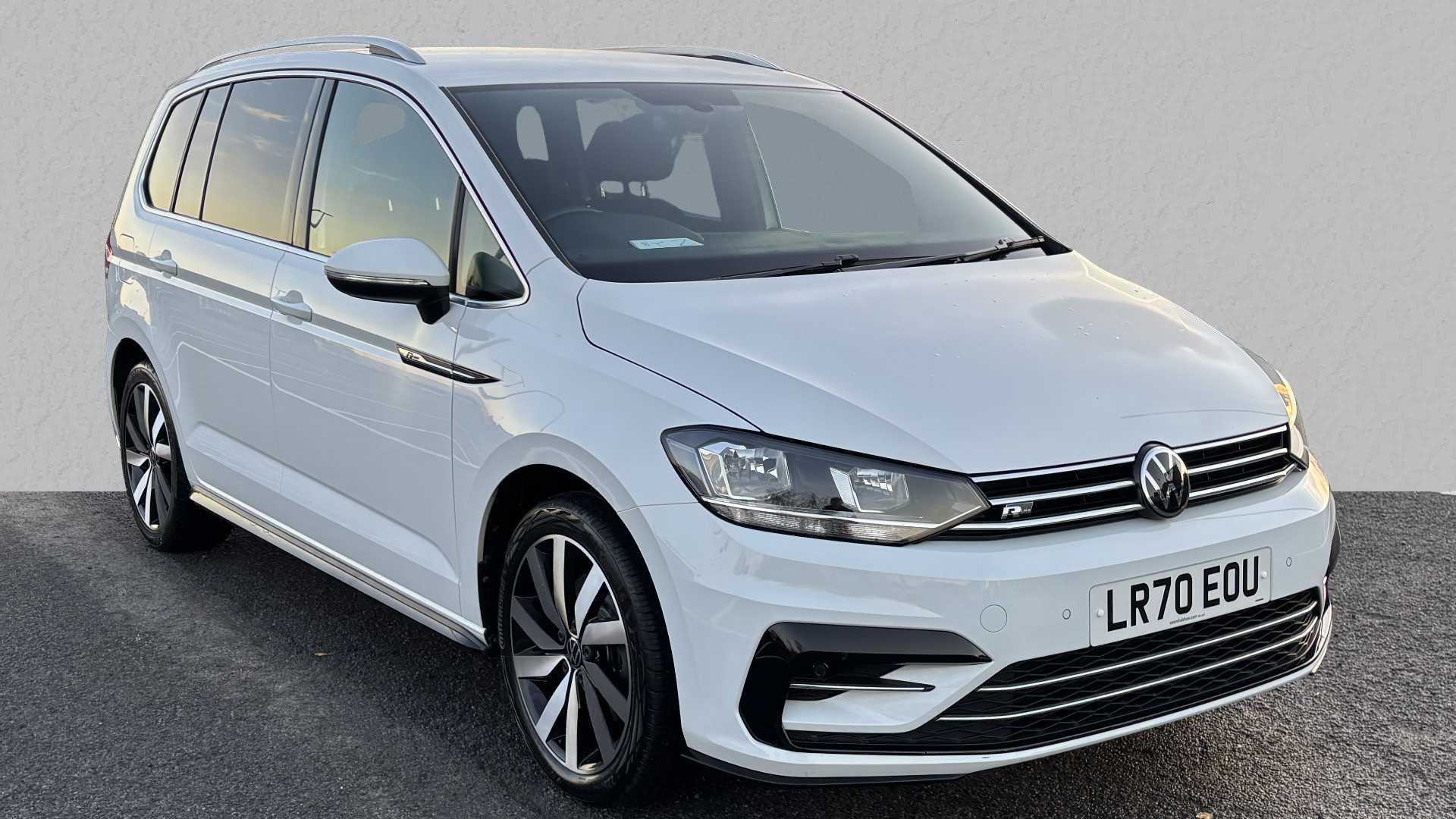 Main listing image - Volkswagen Touran