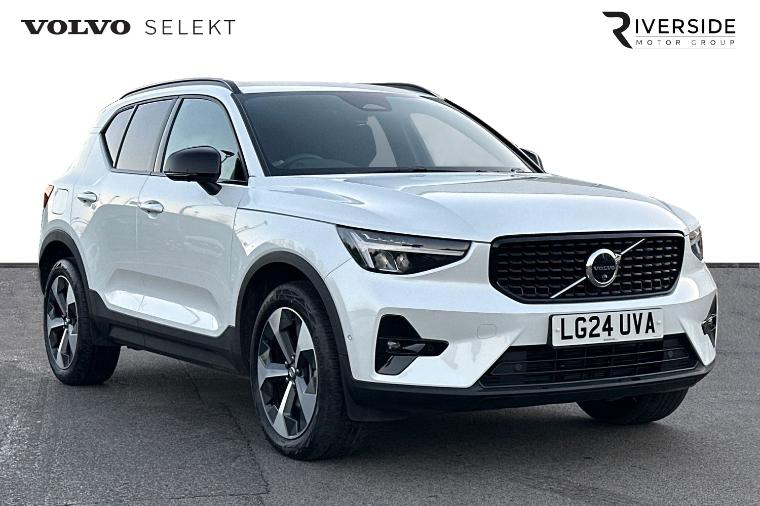 Main listing image - Volvo XC40