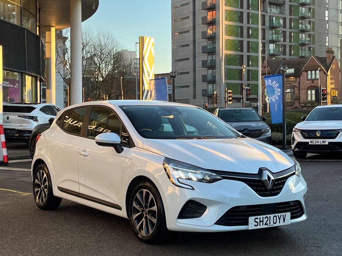 Main listing image - Renault Clio