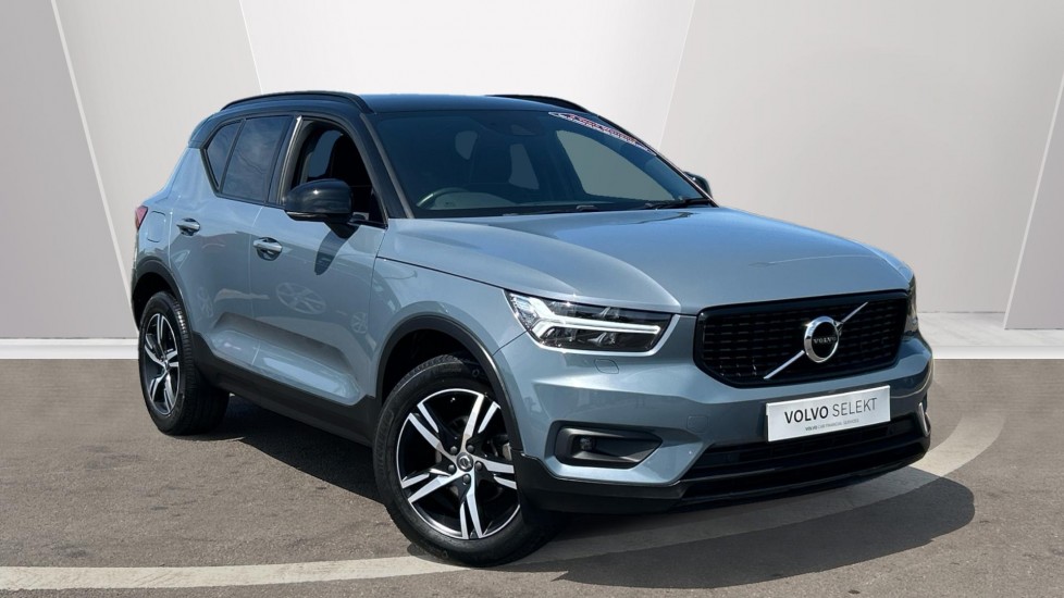 Main listing image - Volvo XC40
