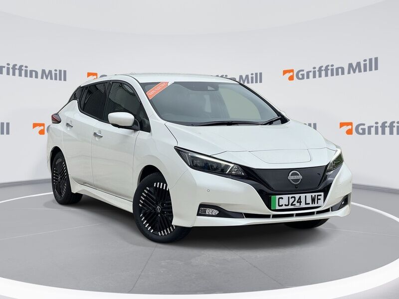 Main listing image - Nissan Leaf