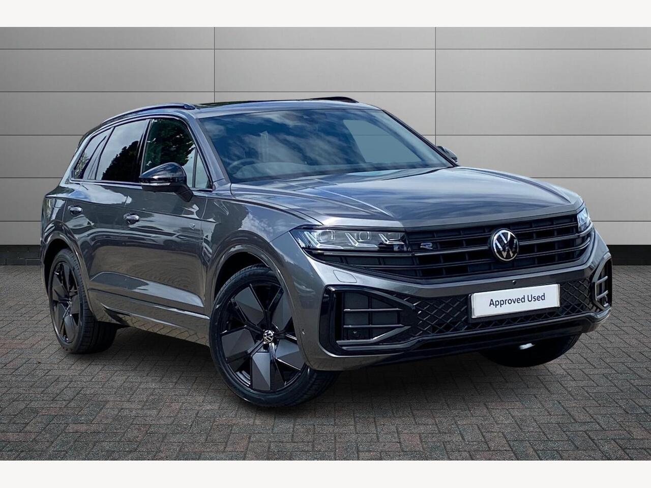 Main listing image - Volkswagen Touareg
