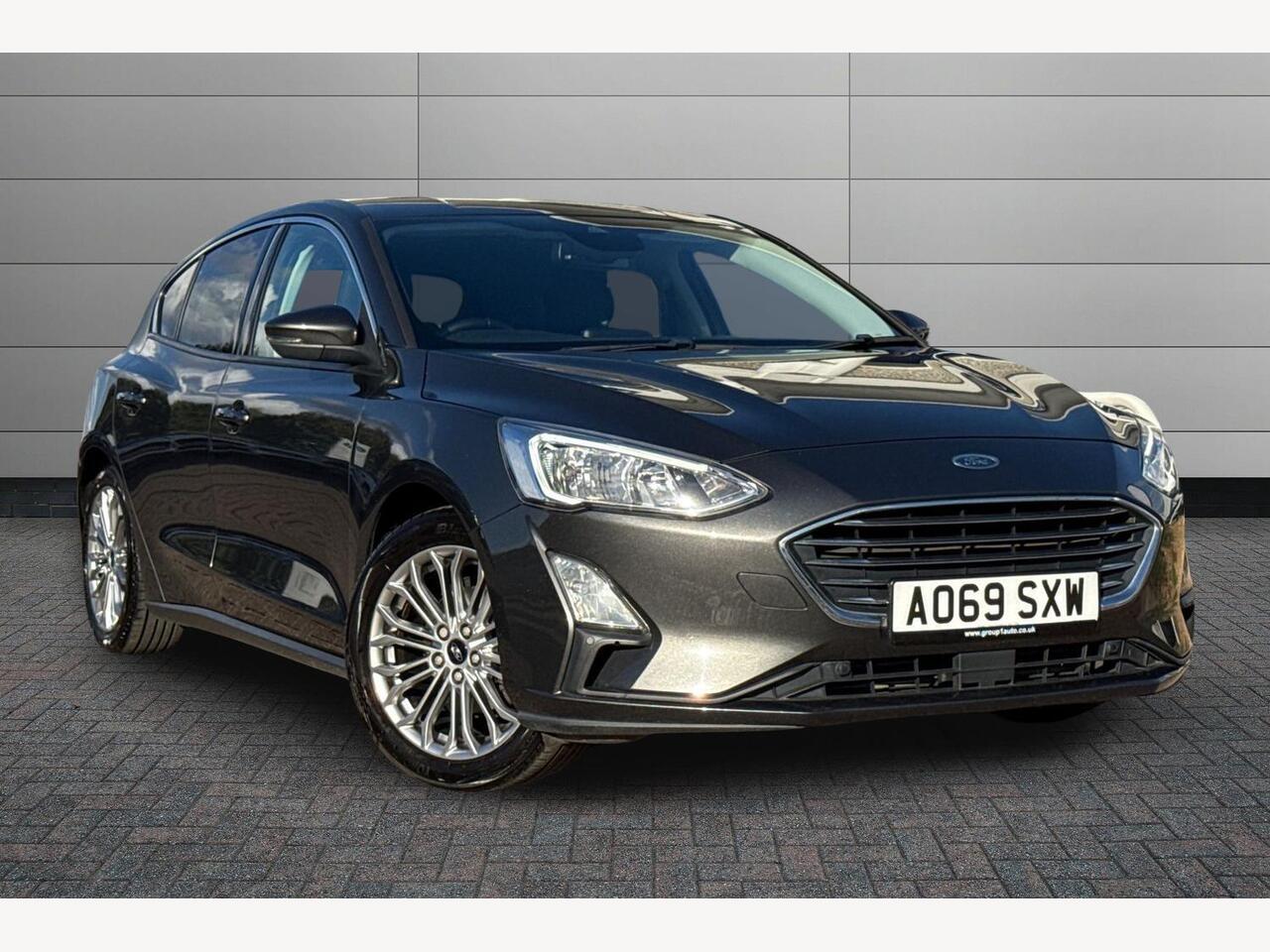 Main listing image - Ford Focus