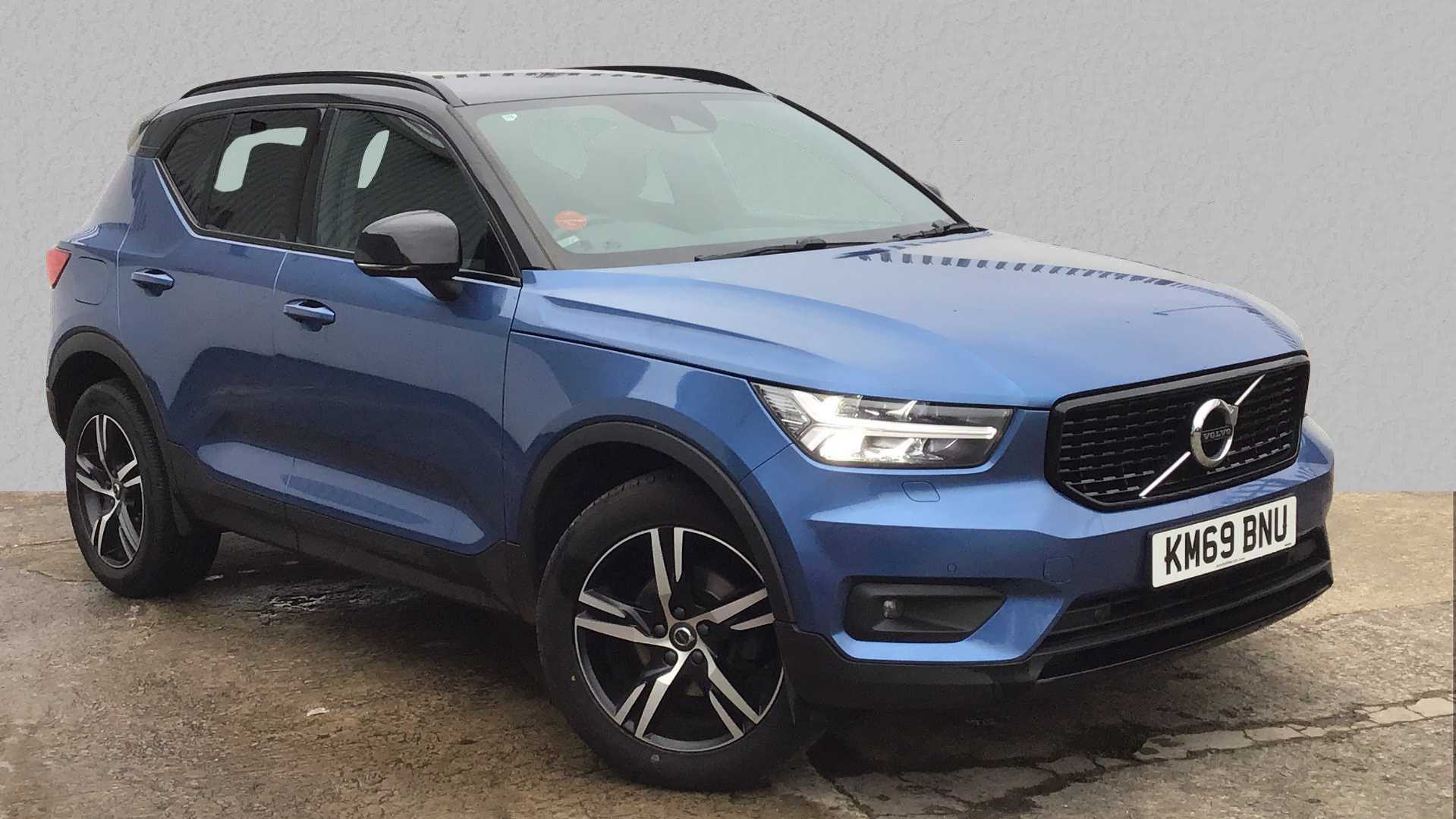 Main listing image - Volvo XC40