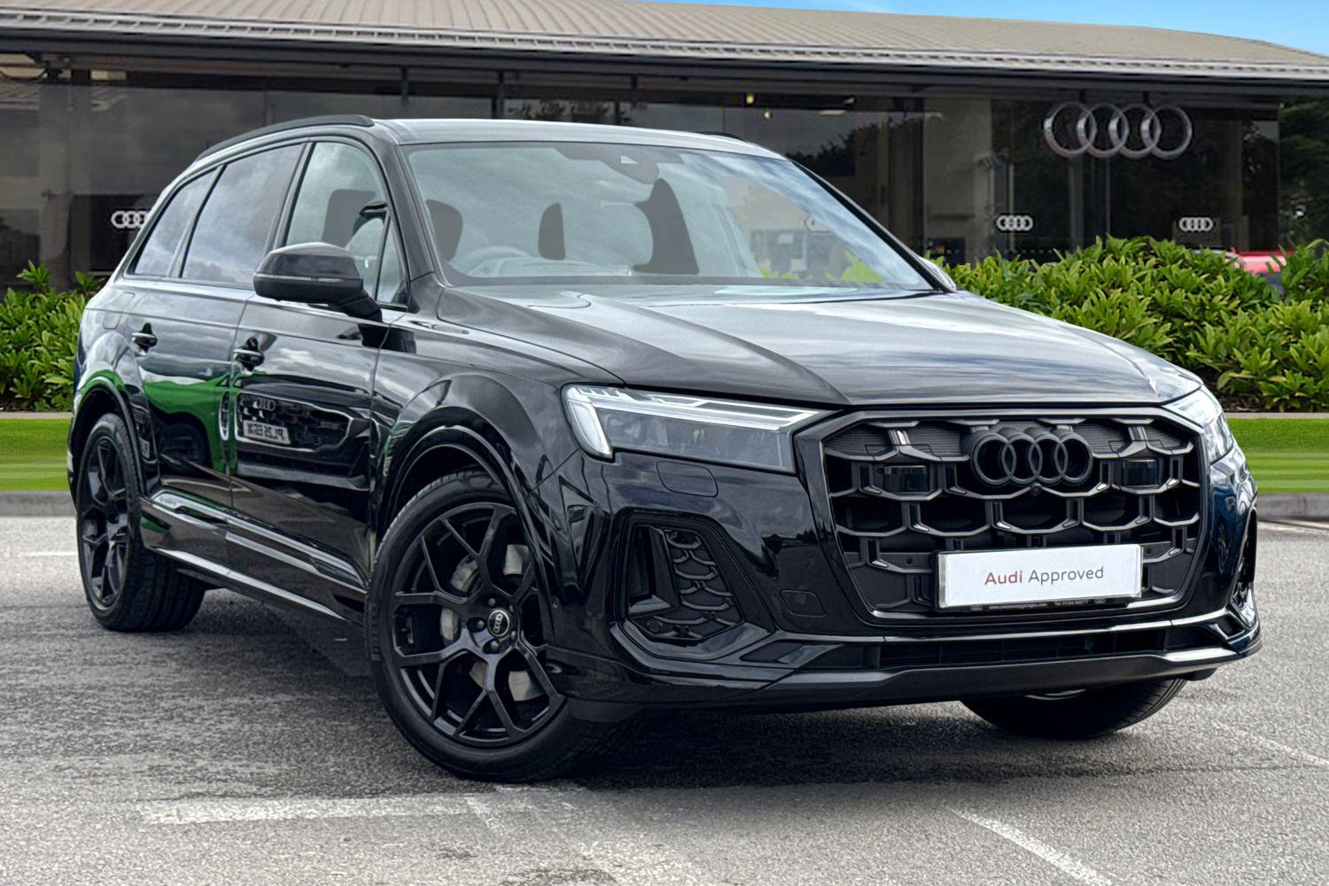 Main listing image - Audi Q7