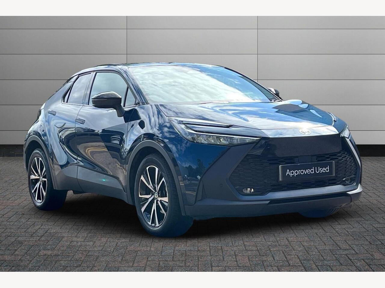 Main listing image - Toyota C-HR