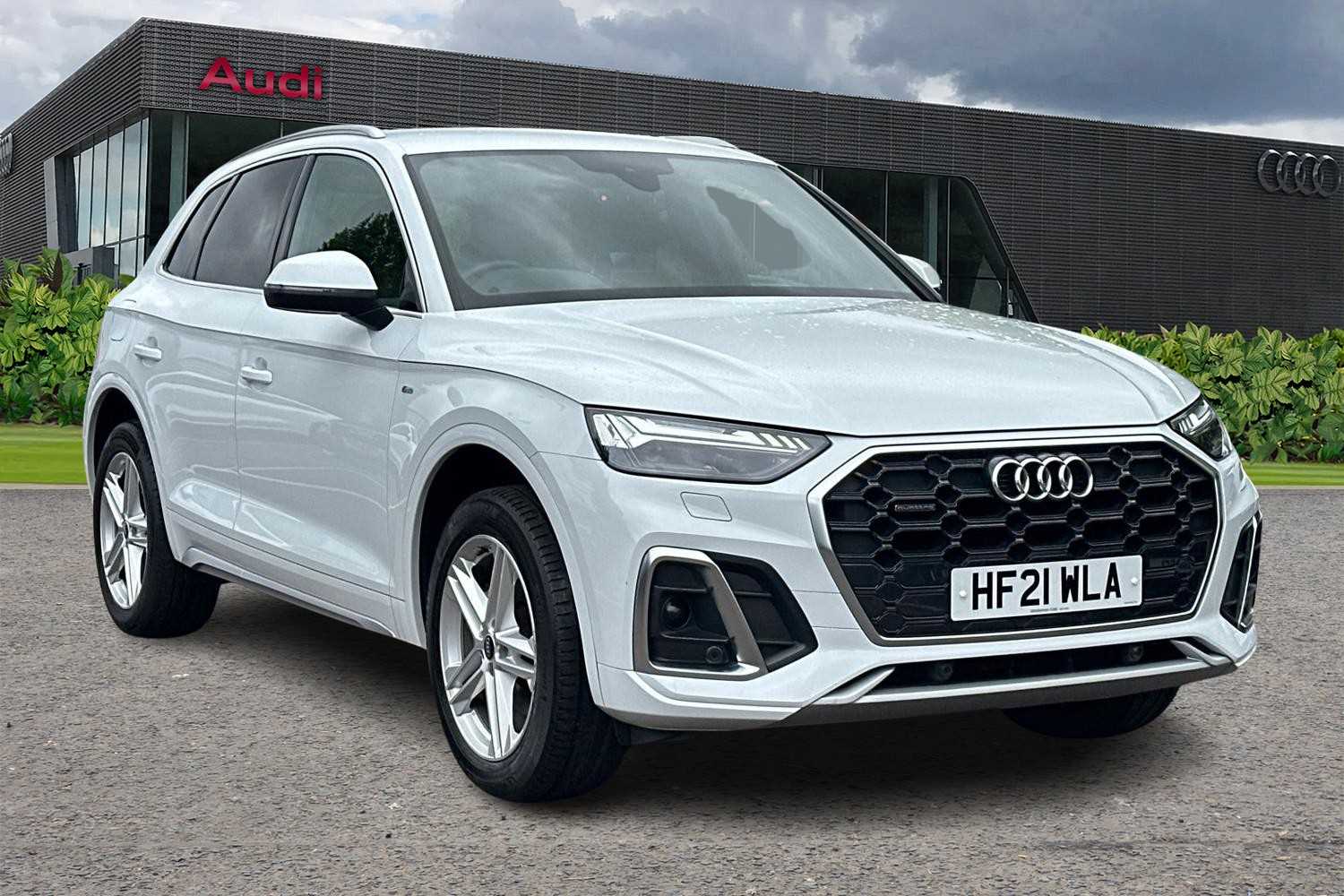 Main listing image - Audi Q5