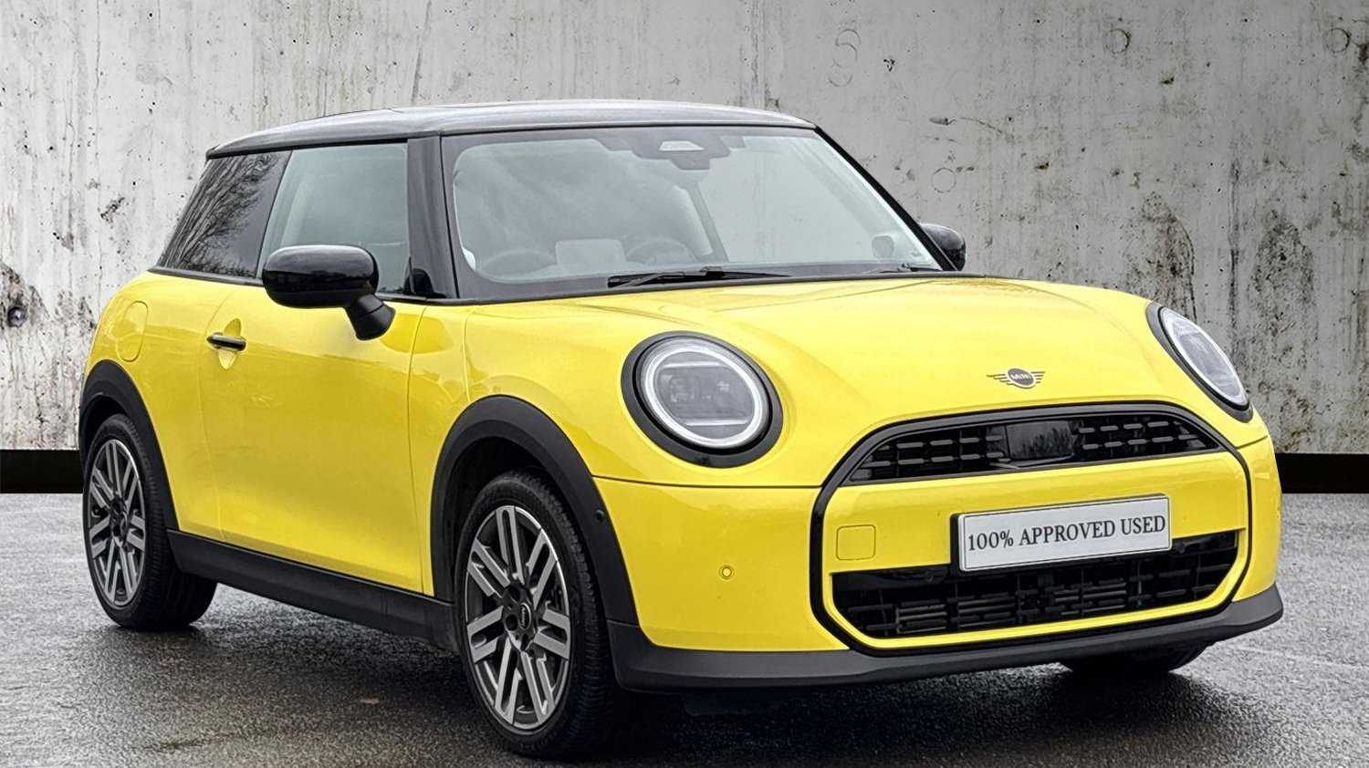 Main listing image - MINI Hatchback