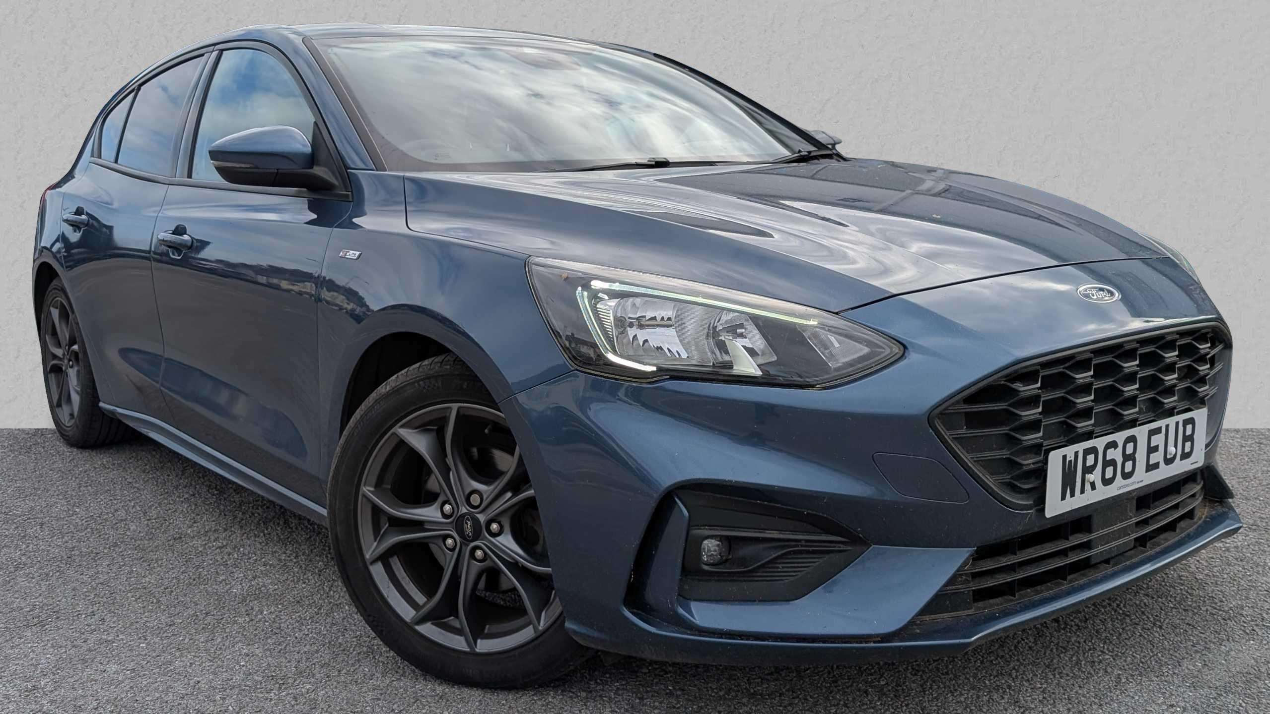 Main listing image - Ford Focus