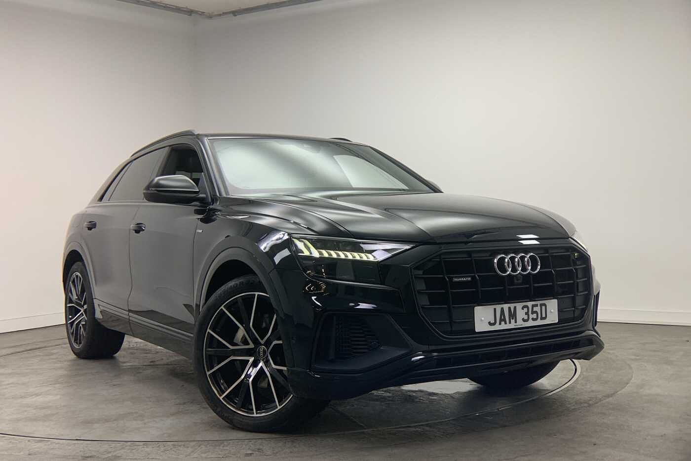Main listing image - Audi Q8