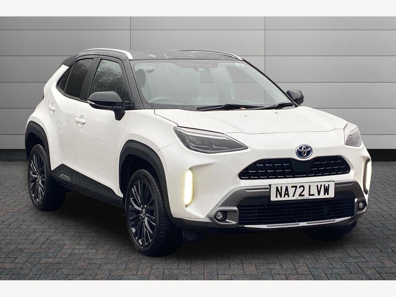 Main listing image - Toyota Yaris Cross