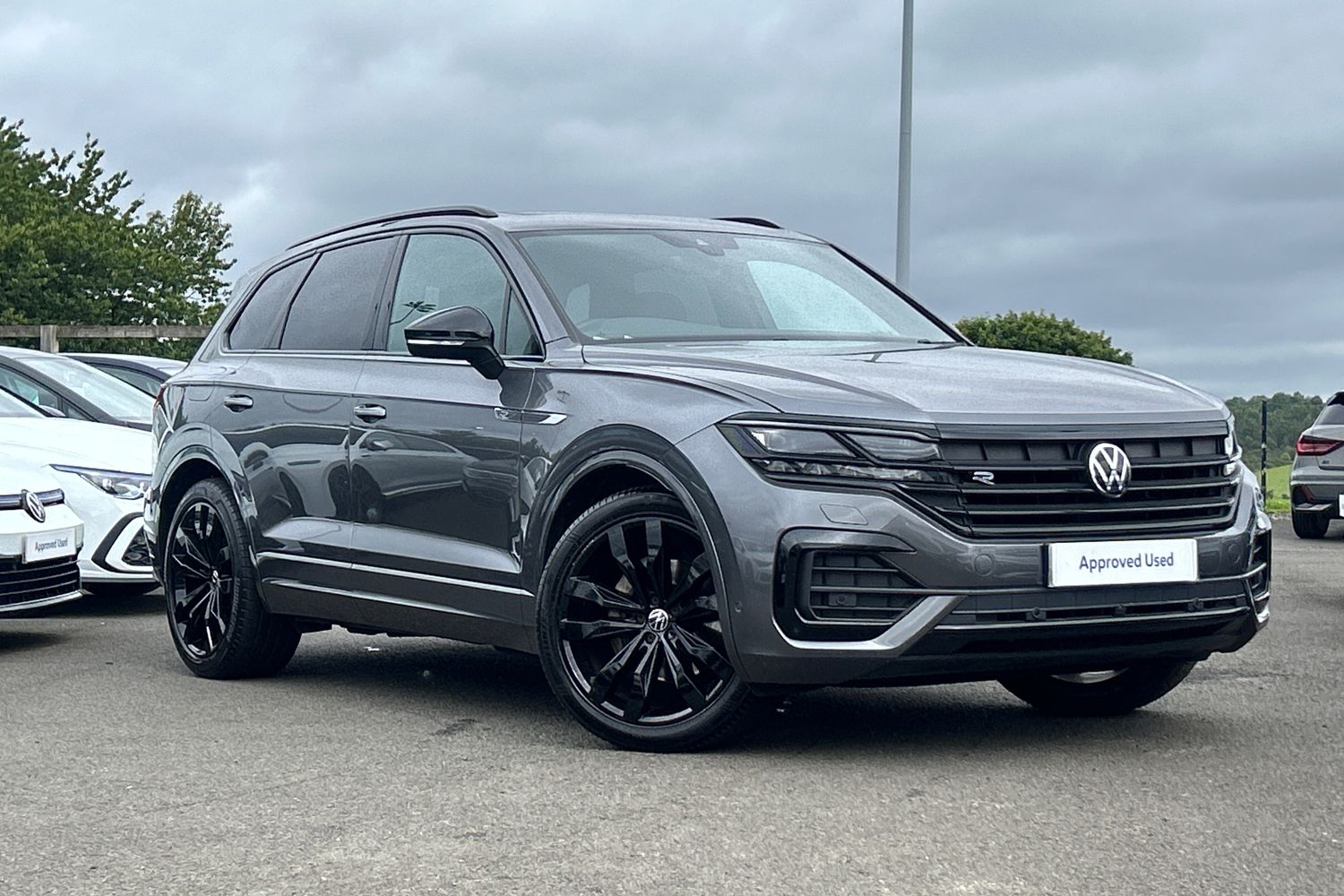 Main listing image - Volkswagen Touareg