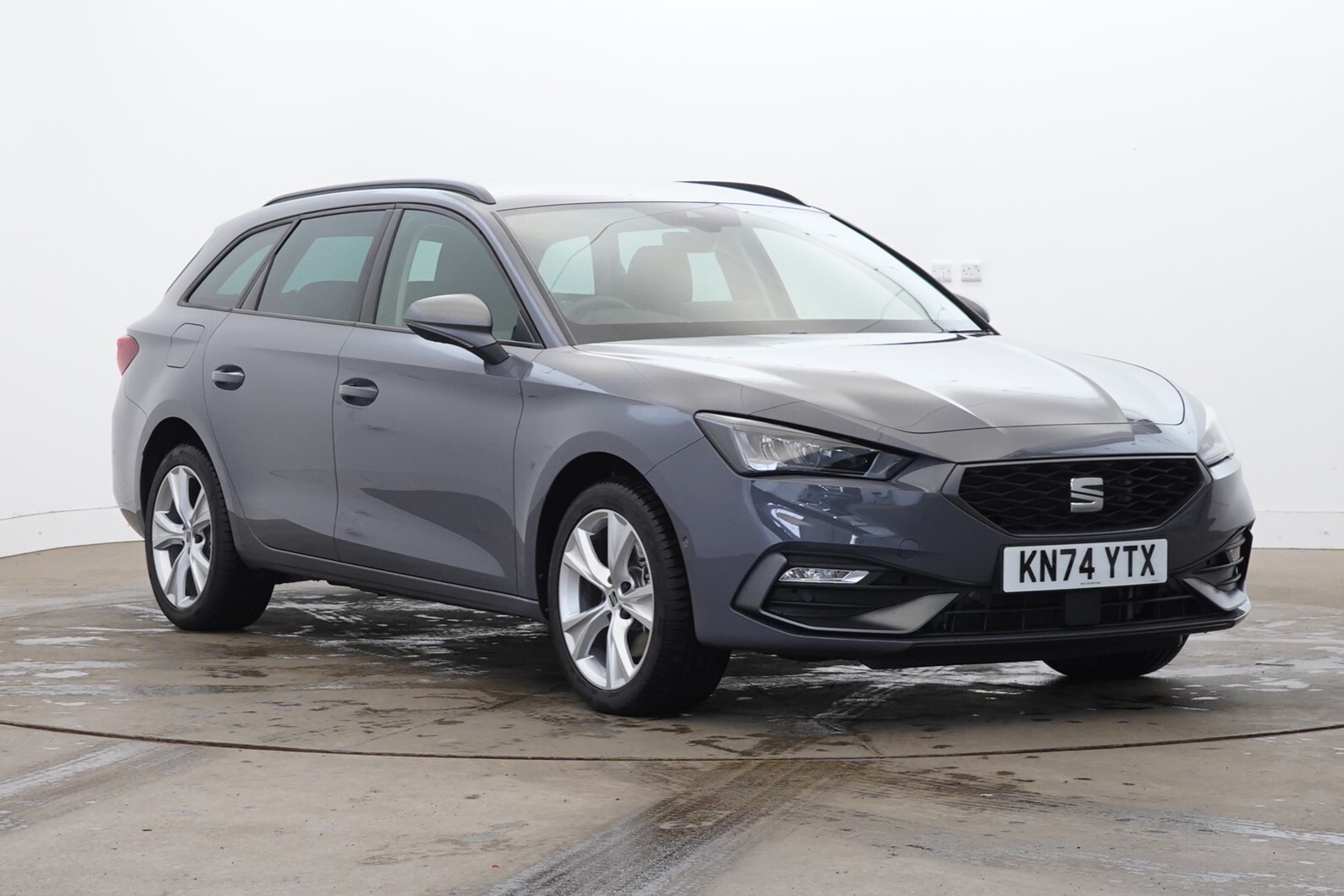 Main listing image - SEAT Leon Estate