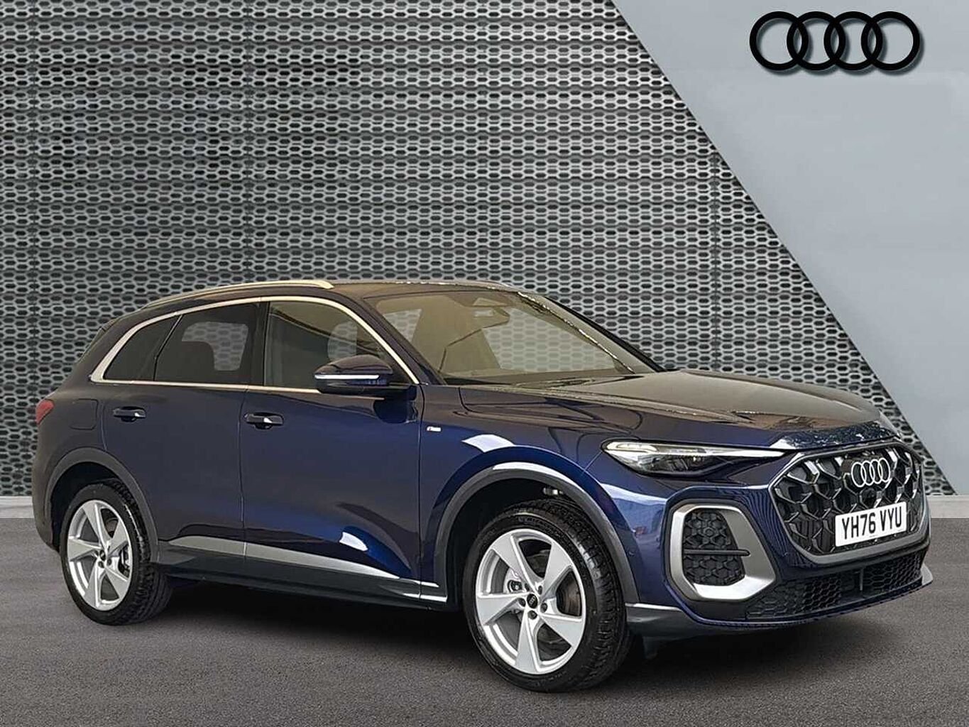 Main listing image - Audi Q5