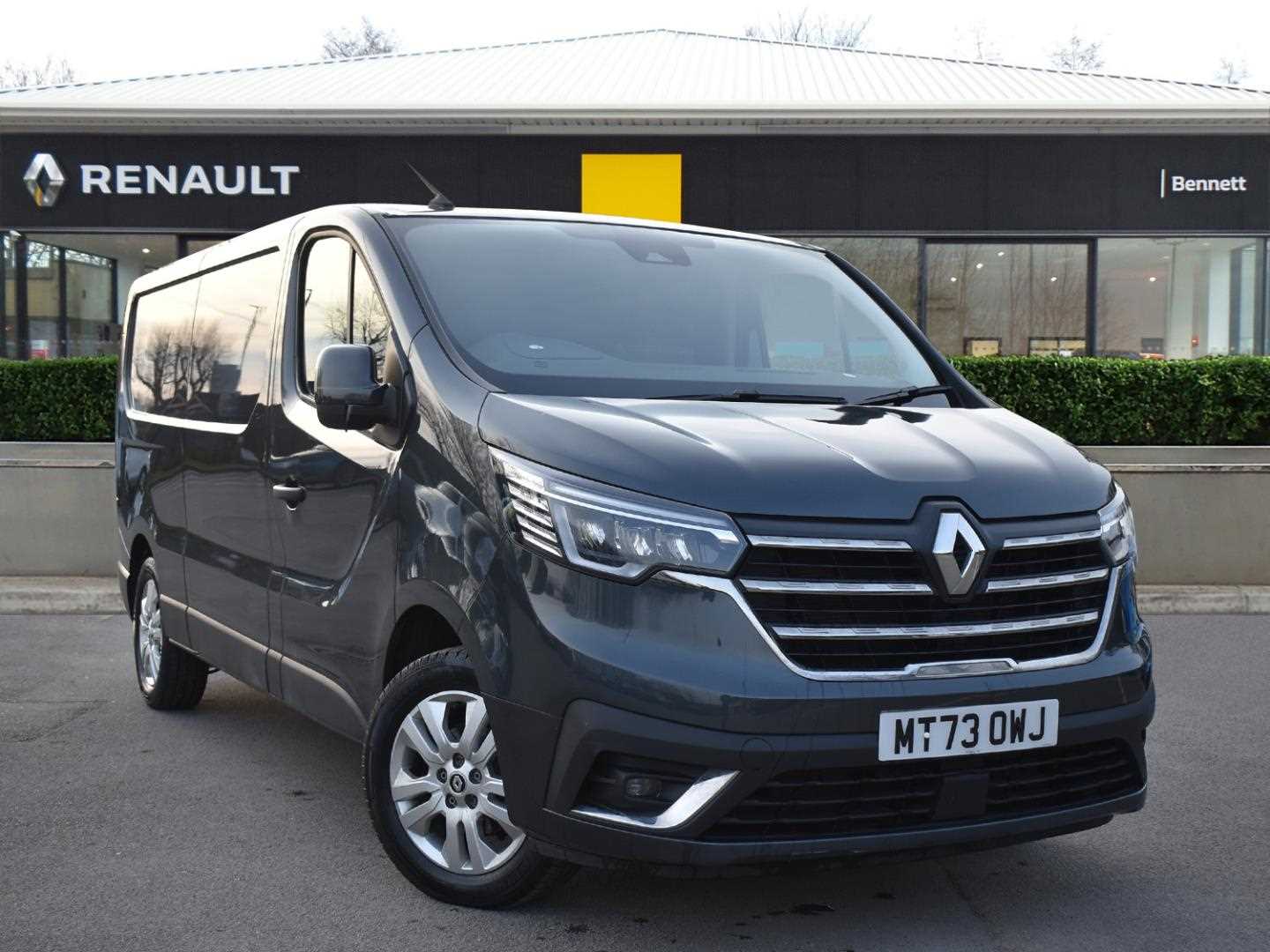 Main listing image - Renault Trafic