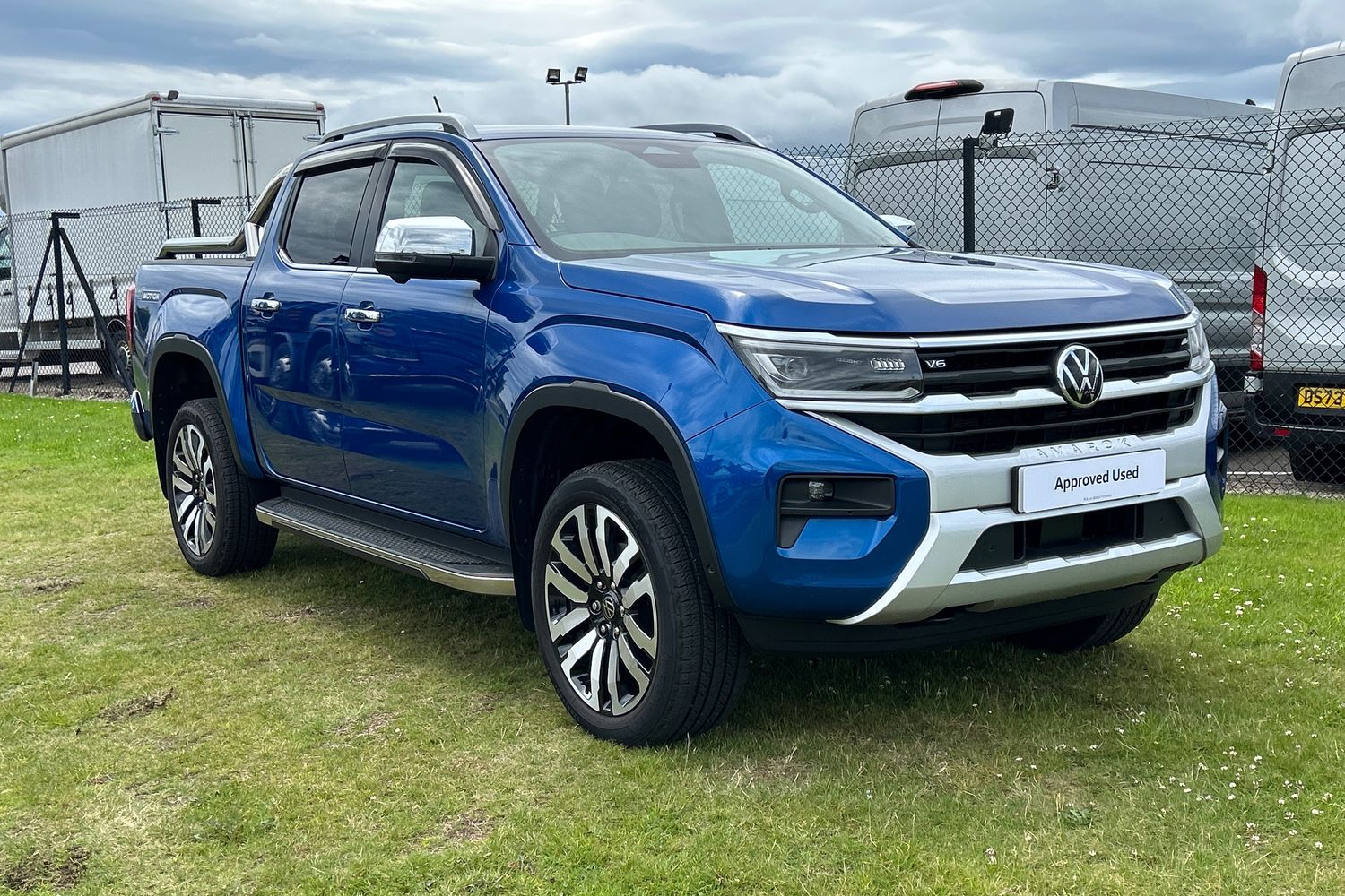 Main listing image - Volkswagen Amarok