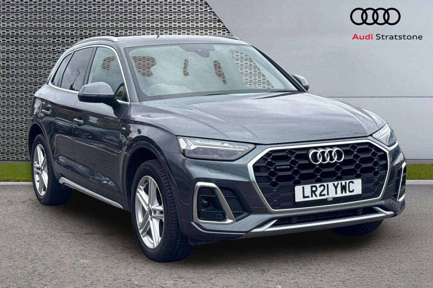 Main listing image - Audi Q5