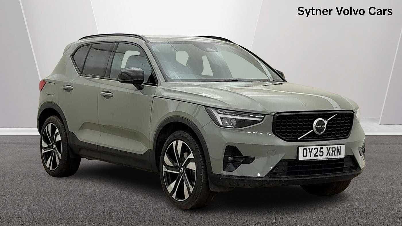 Main listing image - Volvo XC40