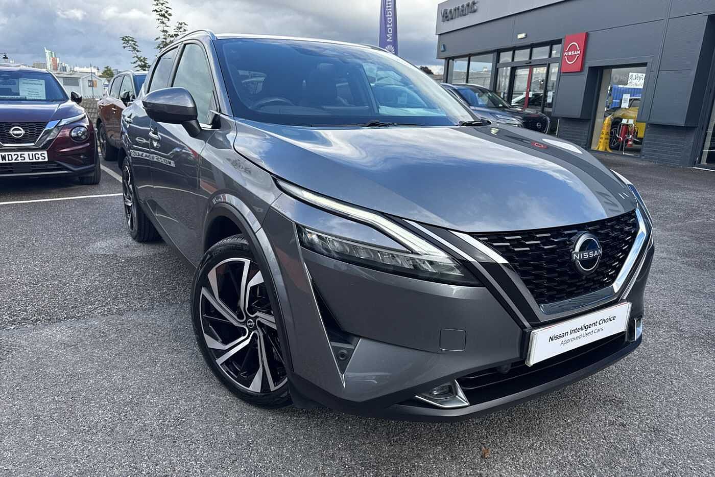 Main listing image - Nissan Qashqai