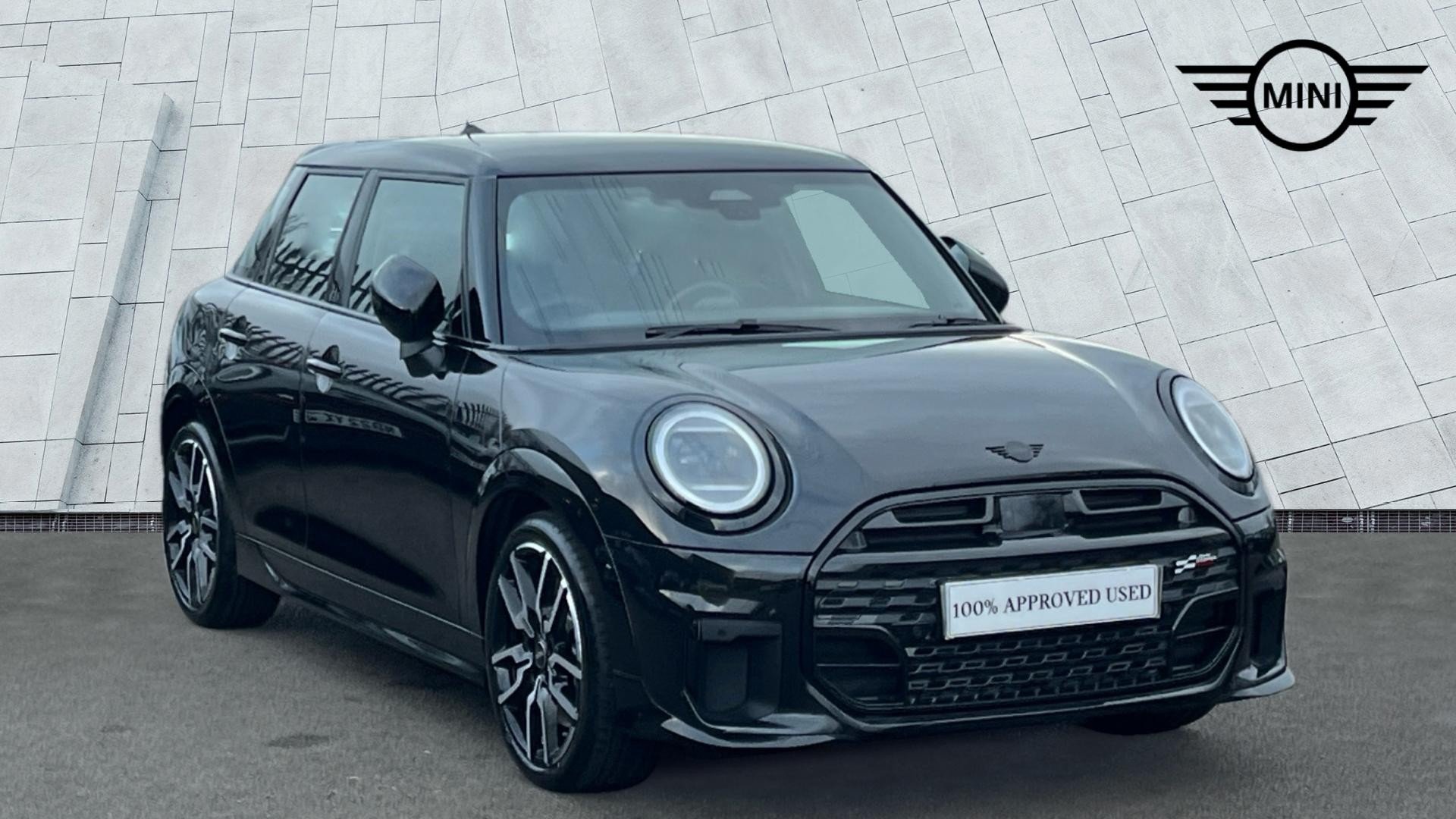 Main listing image - MINI Hatchback 5dr