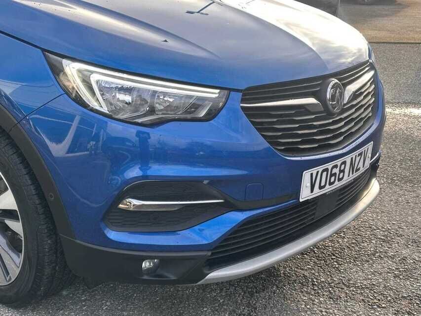 Main listing image - Vauxhall Grandland X