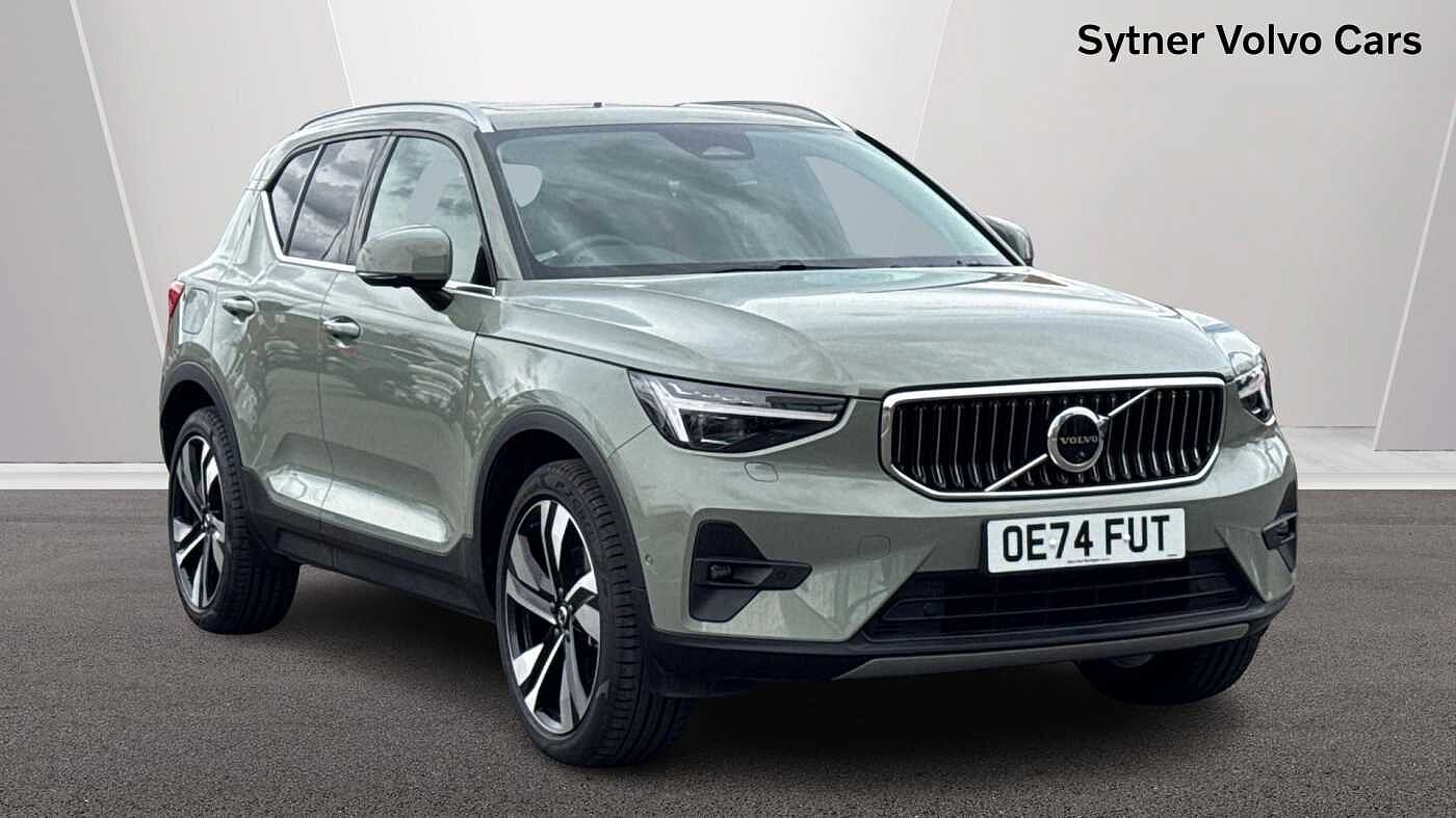 Main listing image - Volvo XC40