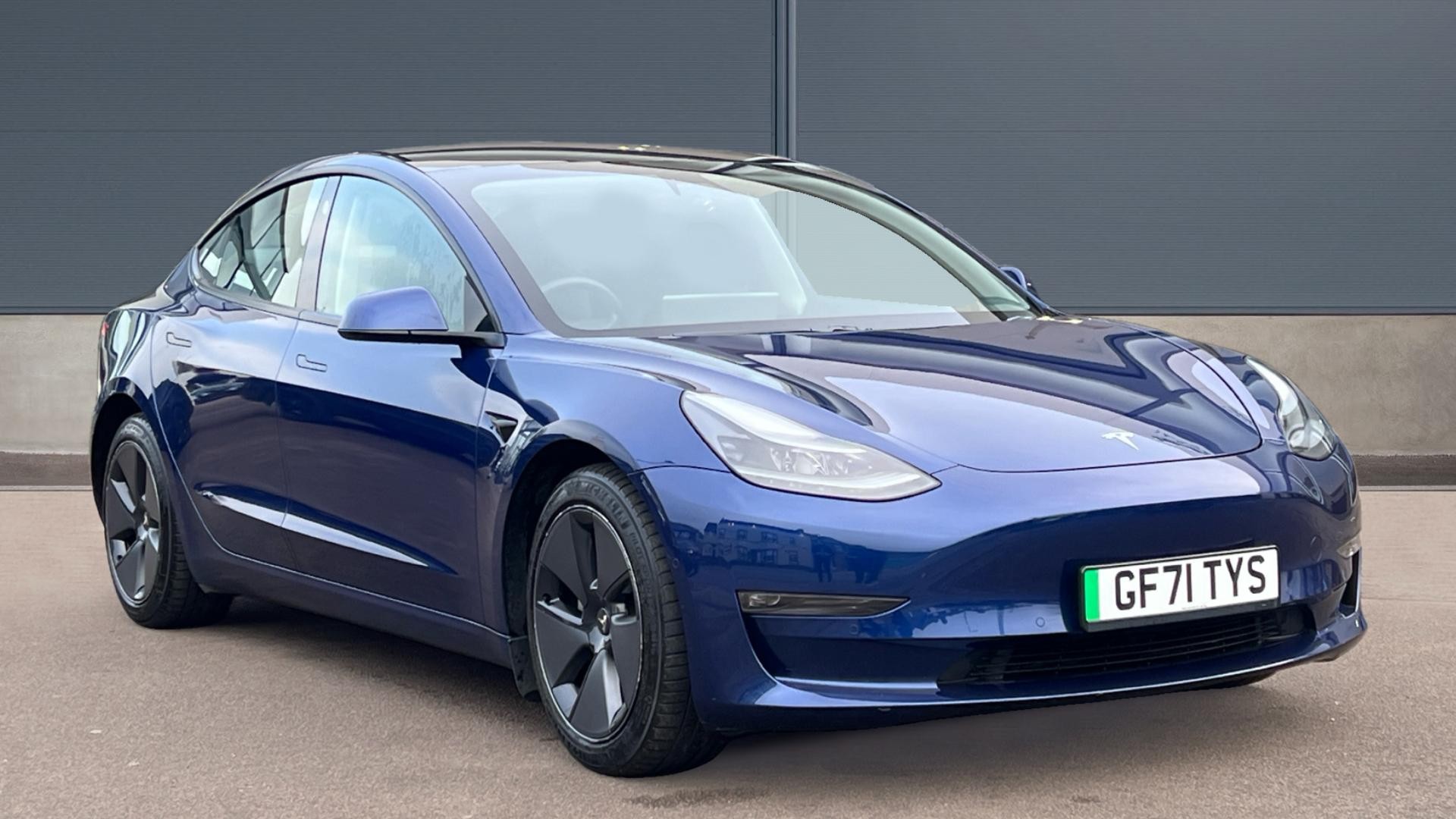 Main listing image - Tesla Model 3